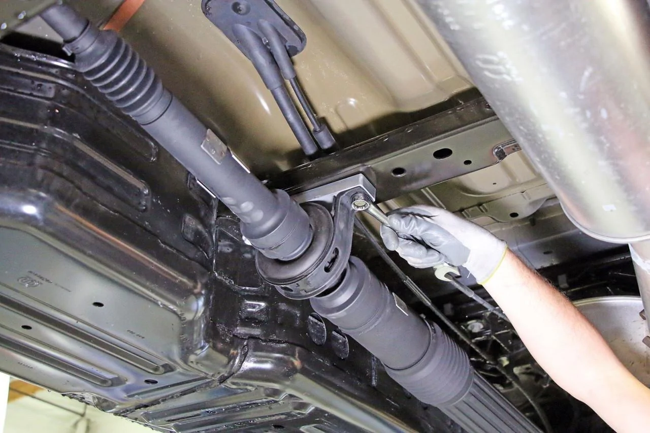 Jeep Gladiator Signs of a bad axle bearing? + mystery clunk when going over bumps. Help please. RJ-151402-101_0-HWSH__17762.1628259299