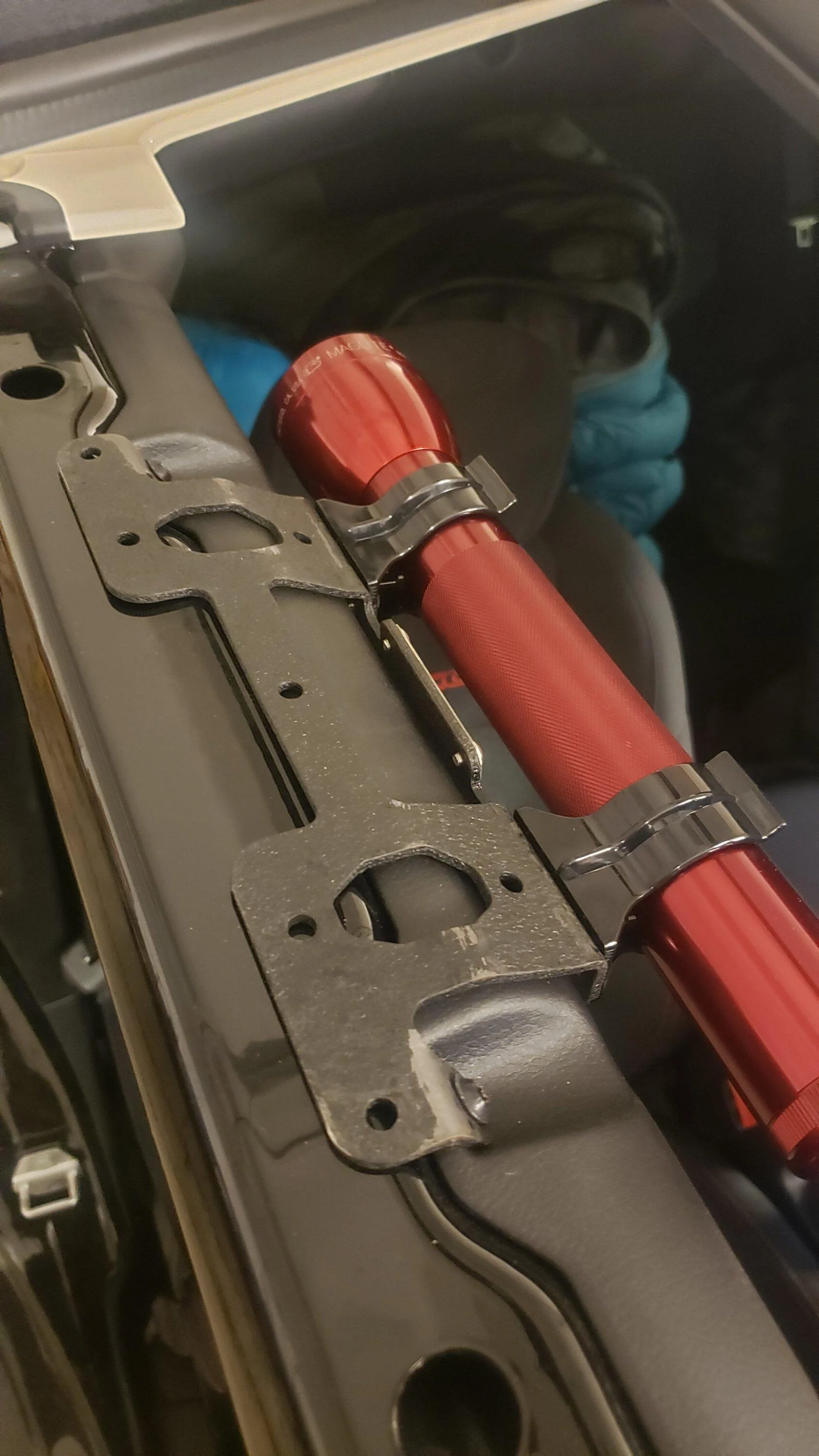 Jeep Gladiator Let's talk Flashlights and Mounts 20220913_220828