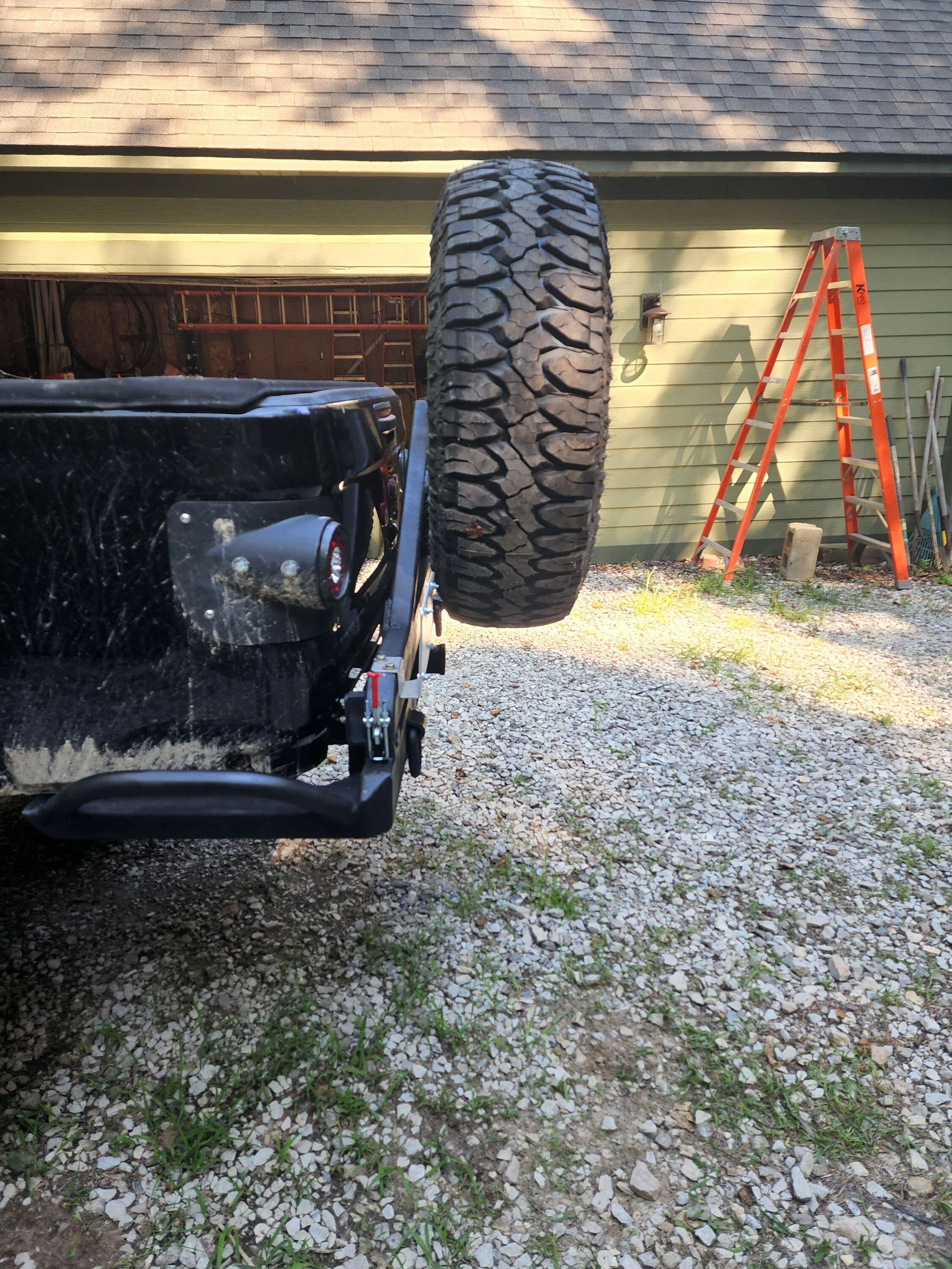 Jeep Gladiator Complete bed, bumper/swing and lights 20220721_171535