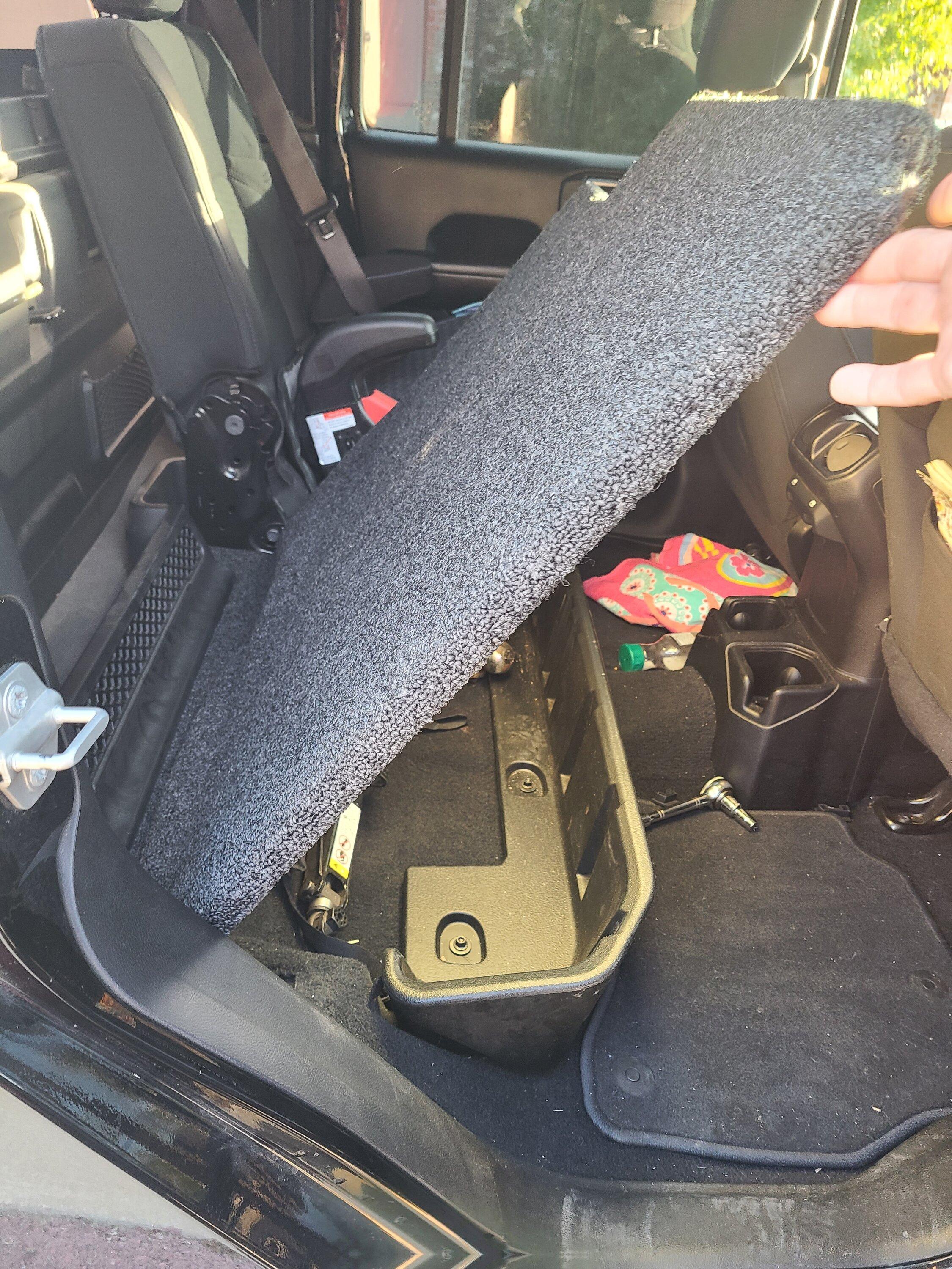 Jeep Gladiator Not another rear seat delete ? 20221023_172147