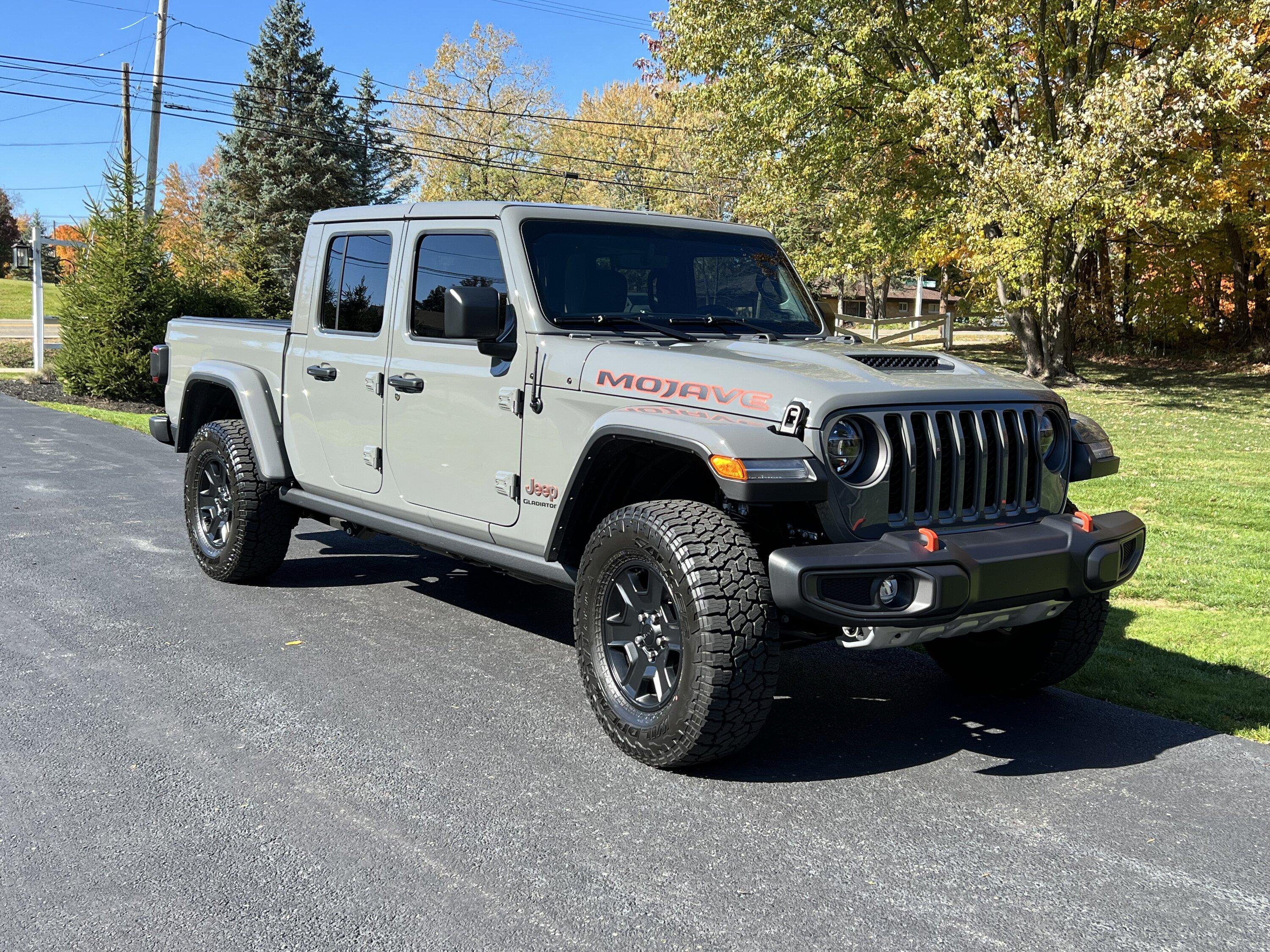 Jeep Gladiator Show me your window tint! 20B2E412-7F14-4F63-9FB0-97681685CC5F