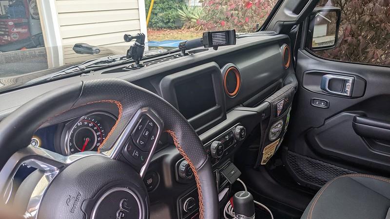 Jeep Gladiator 2021 Jeep Gladiator Mojave - Adventure Lite Build PXL_20221104_143523660-L