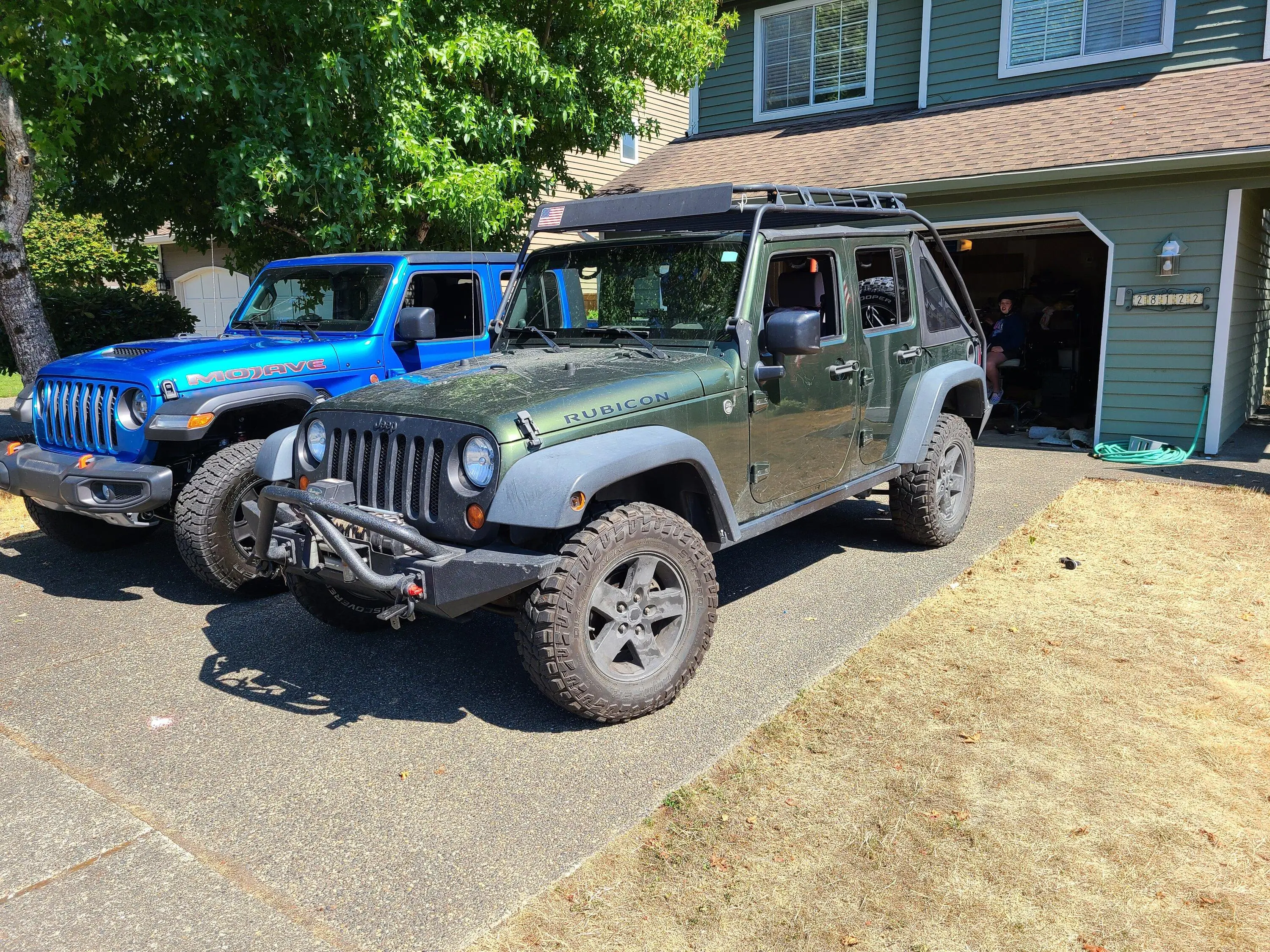 Jeep Gladiator Jeeps Parking Next To Jeeps 20210828_132415