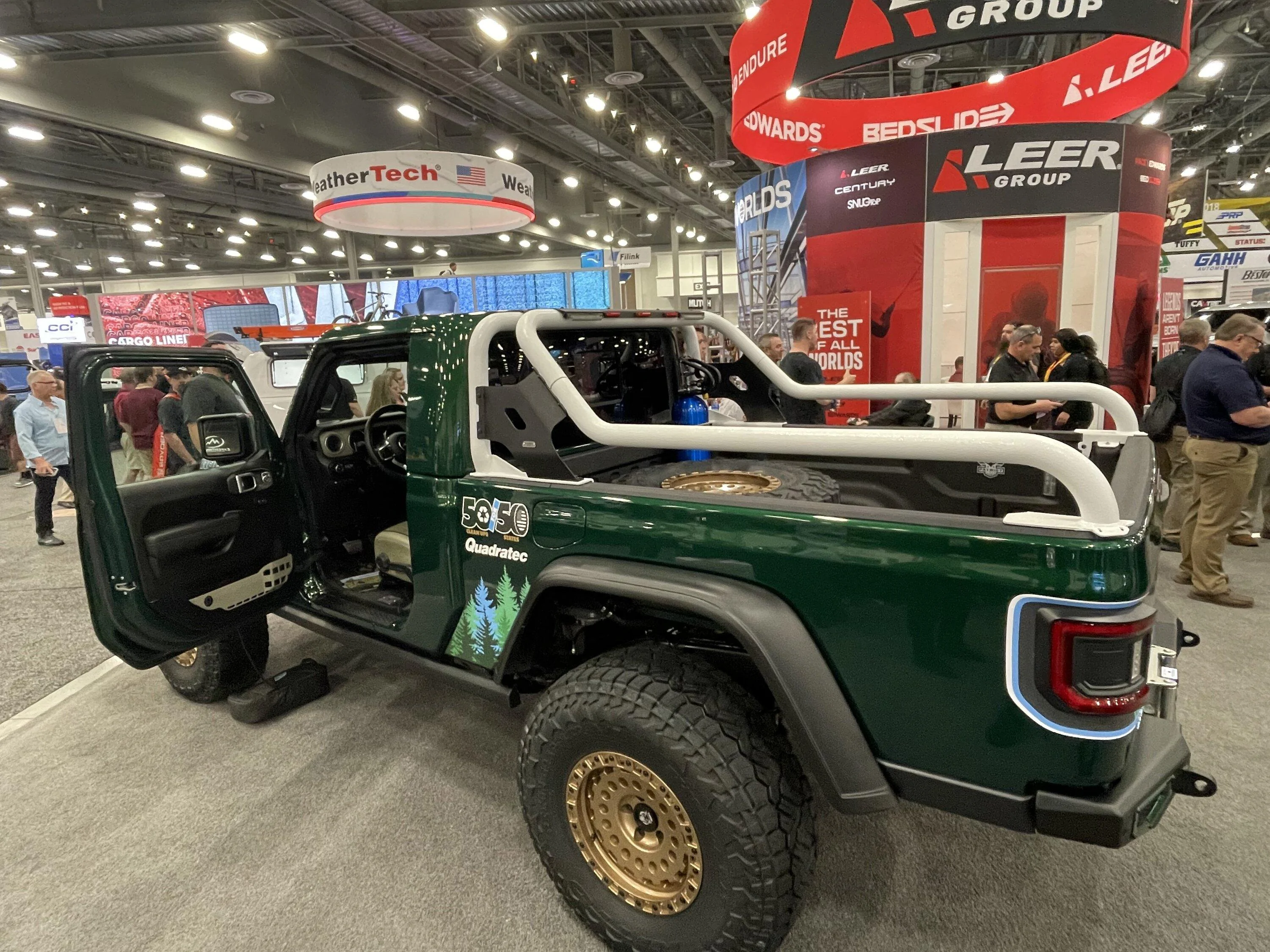 Jeep Gladiator SEMA 2022 Gladiators and Jeeps... IMG_9671
