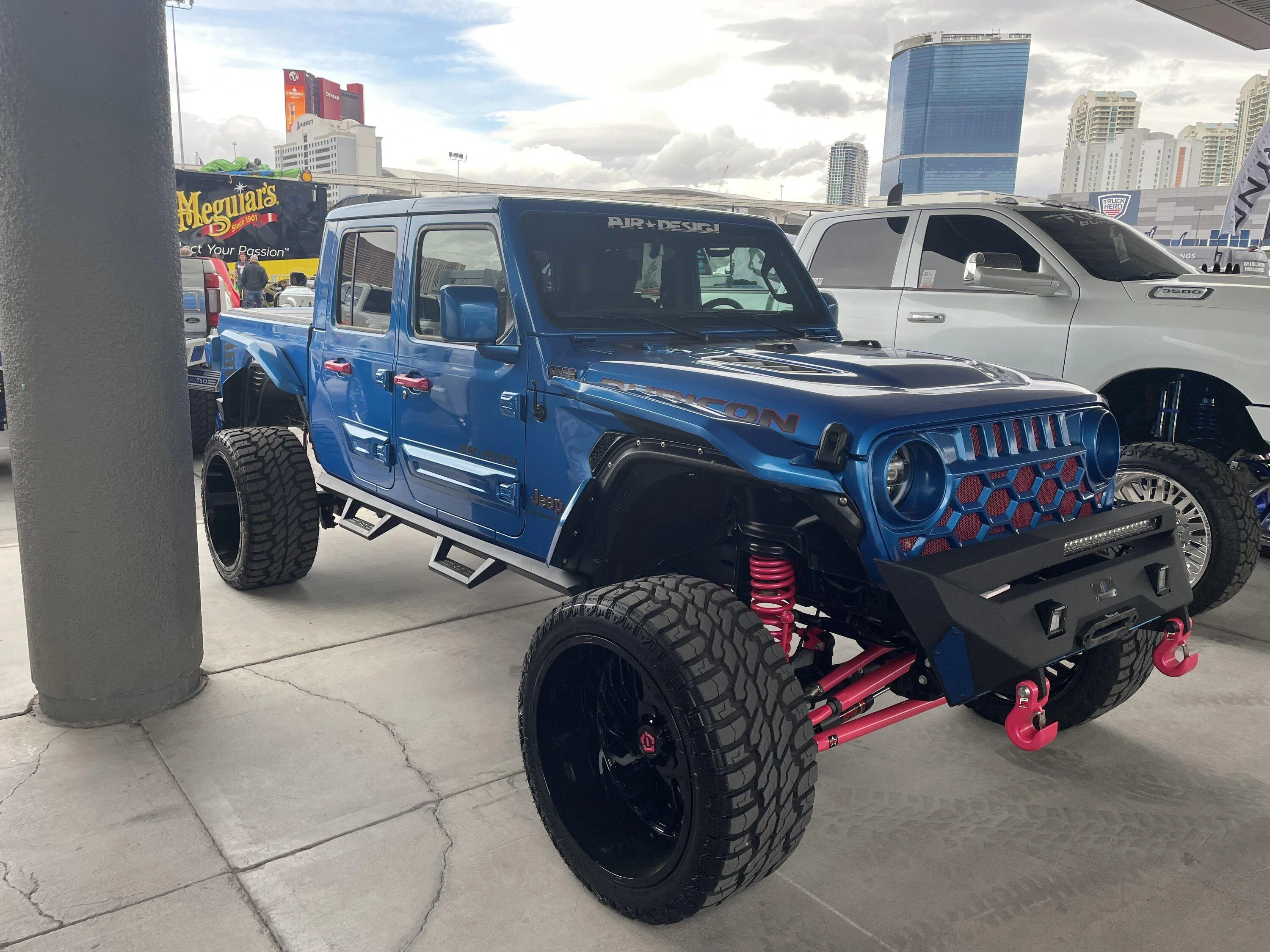 Jeep Gladiator SEMA 2022 Gladiators and Jeeps... IMG_9605