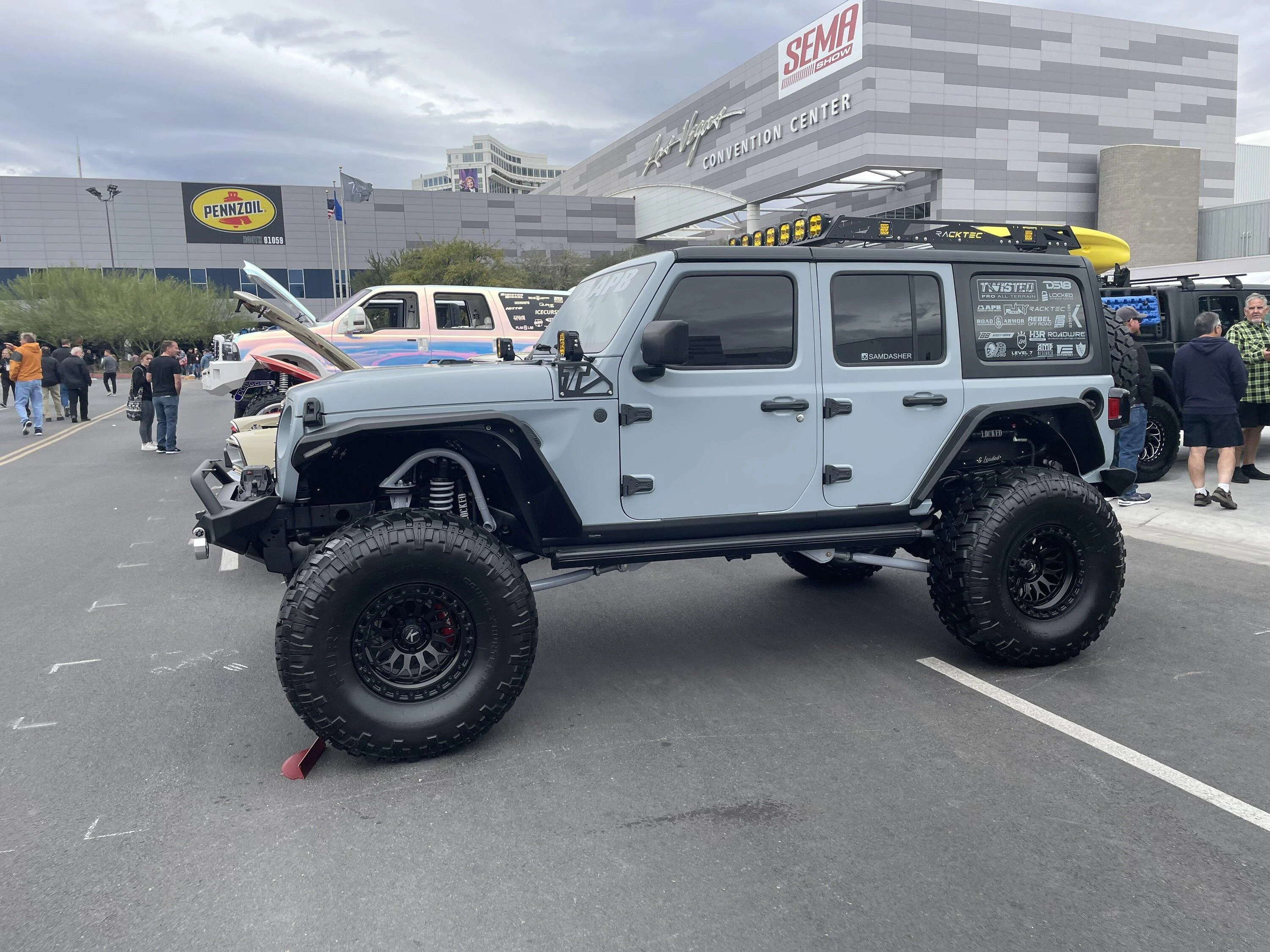Jeep Gladiator SEMA 2022 Gladiators and Jeeps... IMG_9619