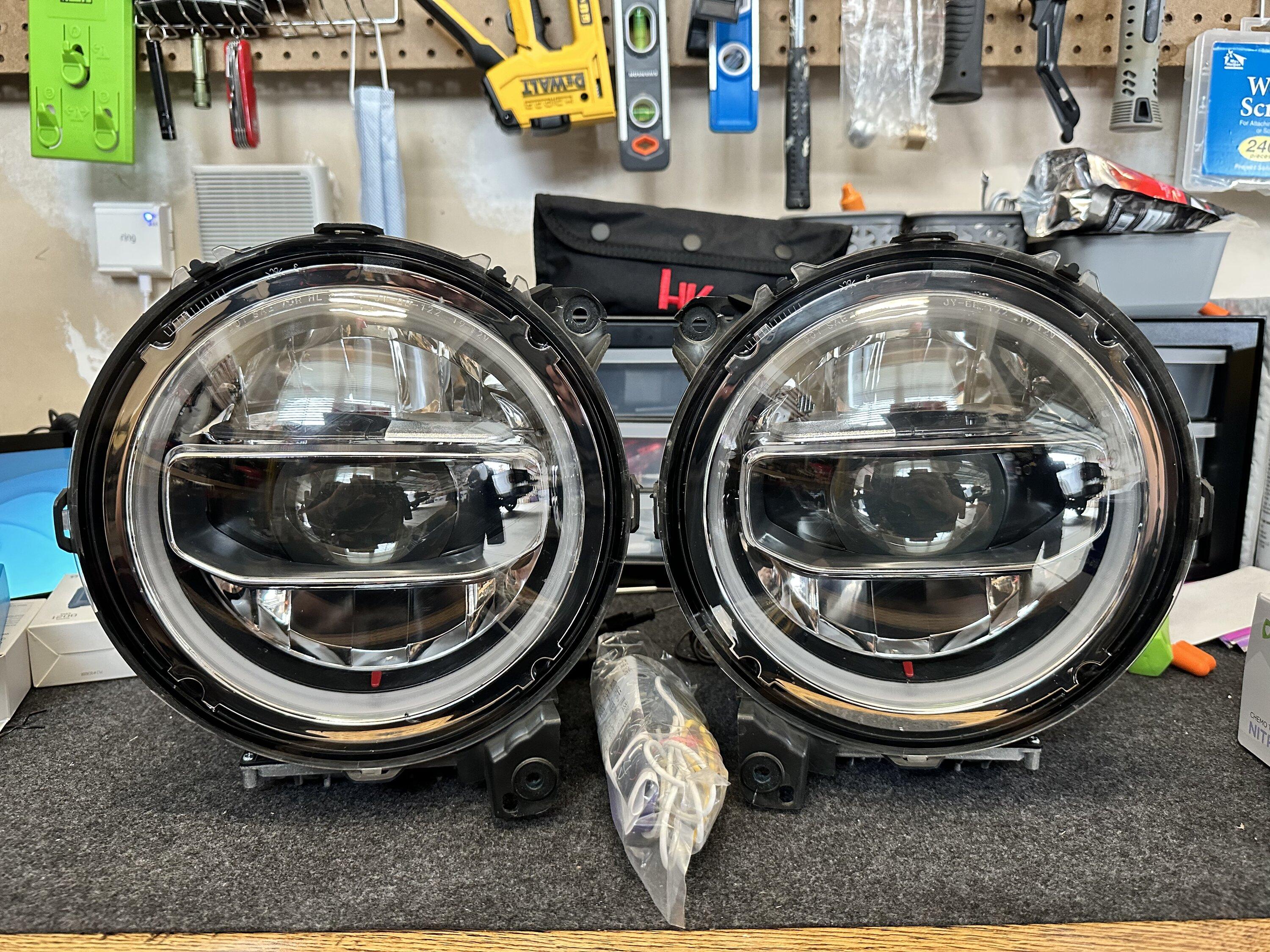 Jeep Gladiator WTS DV8 Off-Road HLCJL-01 LED Headlights for JL/JT (OEM Style) $325 5F4A011C-9640-4519-88F1-3DF7DCAFF9CD