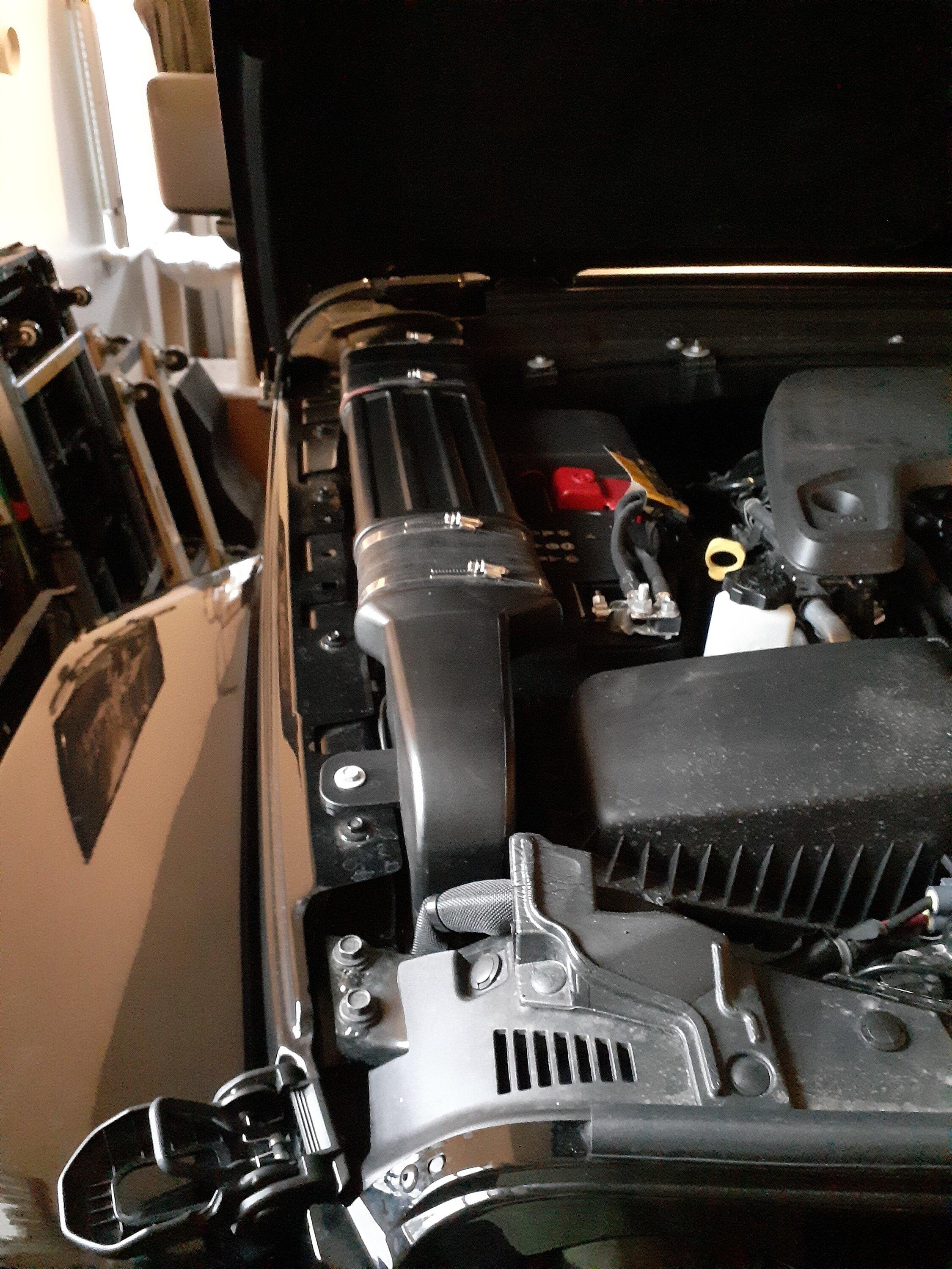 Jeep Gladiator Wrong Cowl? 20211229_153618