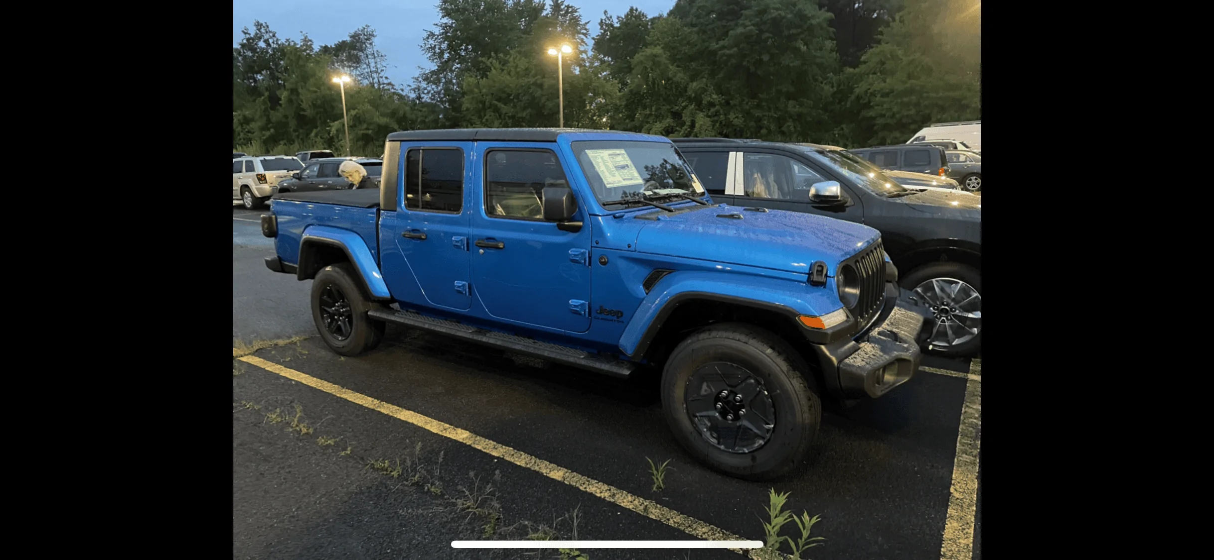 Jeep Gladiator Jeep Gladiator JT Complete Hardtop with Storage Cart and Storage Bag - $1,750 A6C7E888-0752-4D07-B4B9-E237FB27A90D