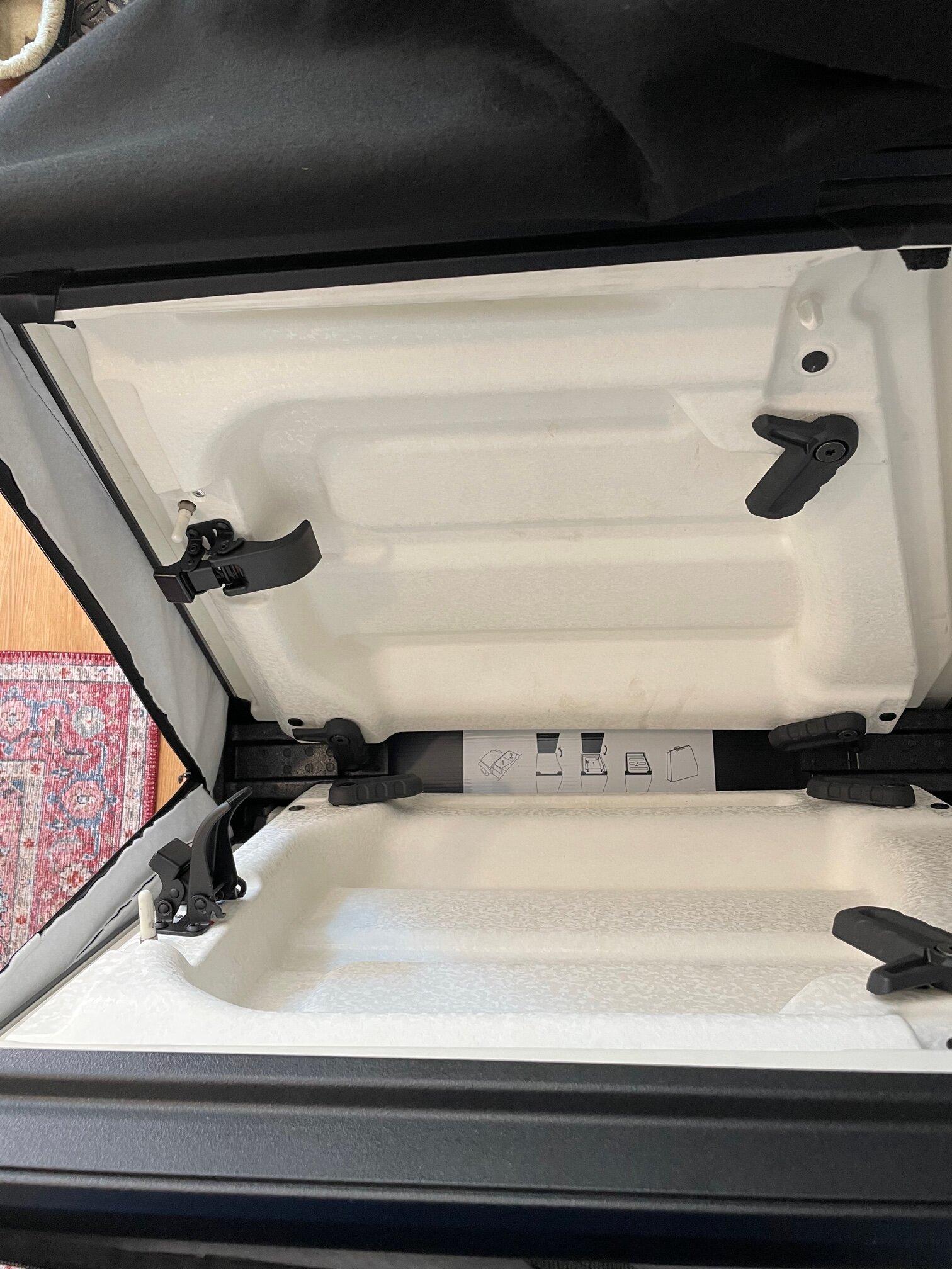 Jeep Gladiator Jeep Gladiator JT Complete Hardtop with Storage Cart and Storage Bag - $1,750 IMG_3246