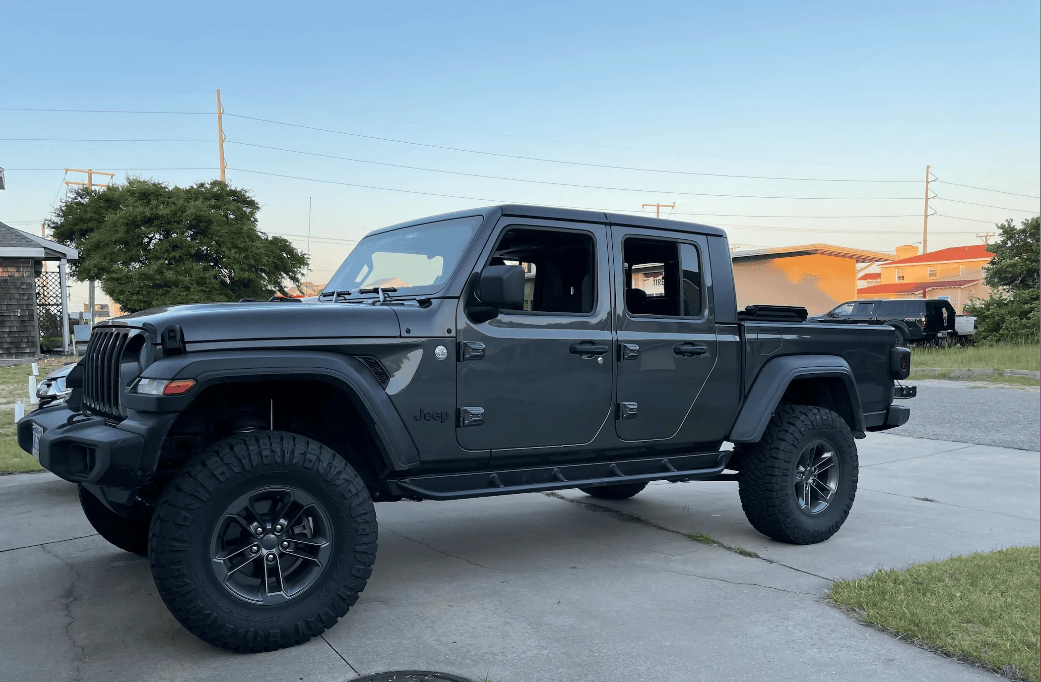 Jeep Gladiator 2020 Sport S Max Tow - $36,500 Screen Shot 2022-11-08 at 6.08.35 PM