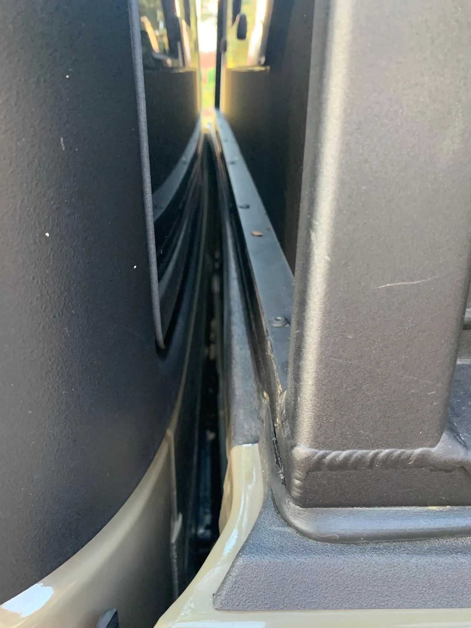 Jeep Gladiator Alu-Cab Contour Canopy Roll Call - not Camper cap 4