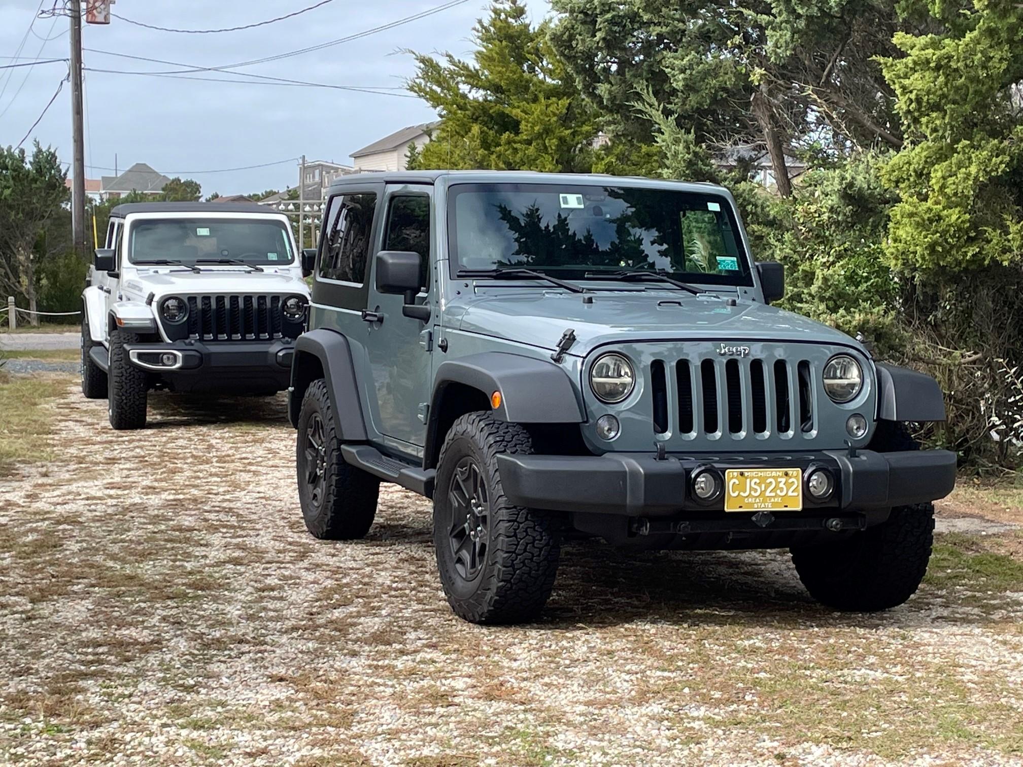 Jeep Gladiator BRIGHT WHITE Gladiator JT Club JK & JT