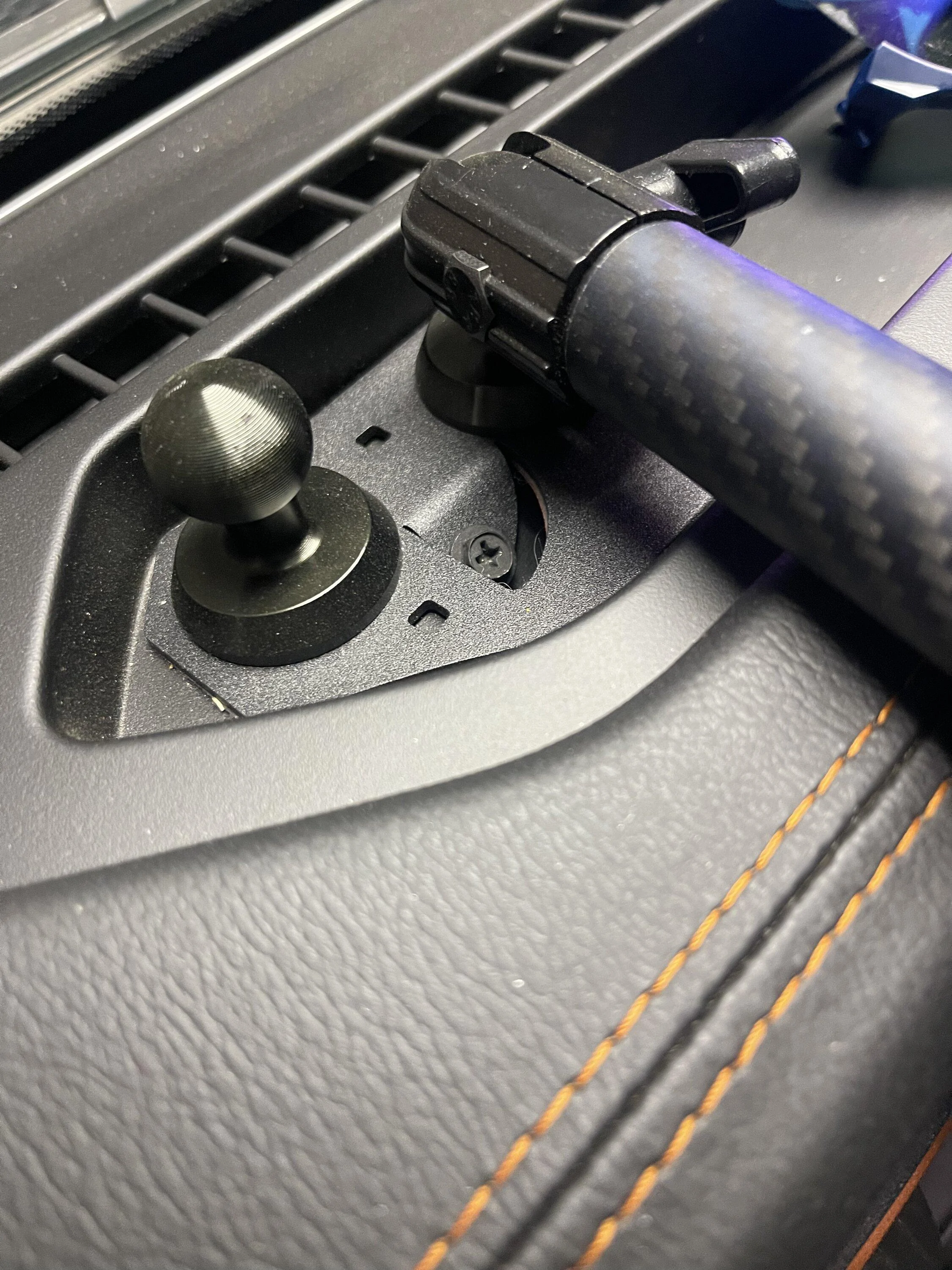 Jeep Gladiator Bulletpoint Phone Mount Base w/ 2 Mounting Balls $25 3B6E55C6-B23D-4012-BA3D-E5A8DBA8A8AE