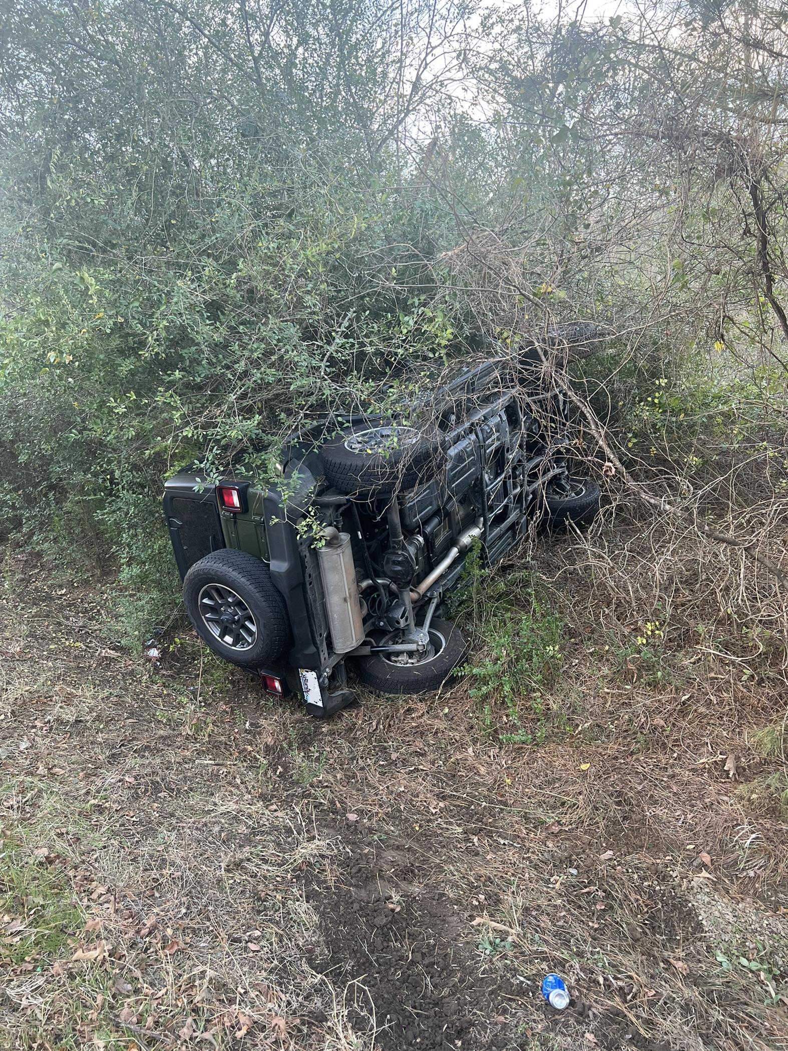 Jeep Gladiator Rolled Jeep today, but everyone is safe! Repair or total loss? 1CE95CE0-D0B8-4D47-AF54-51EE7281CD1B