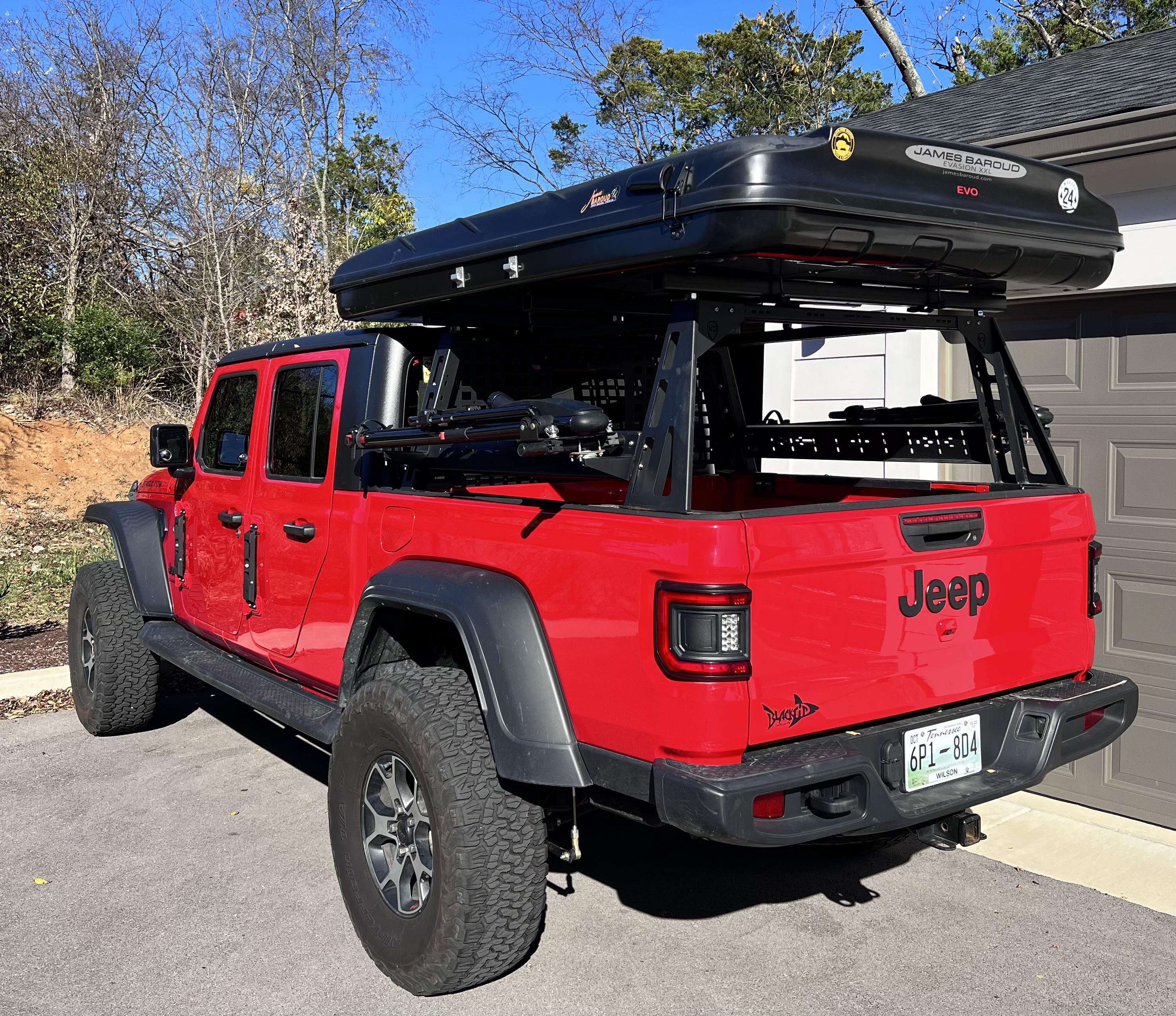 Jeep Gladiator Roof Rack at bed level 9E861E07-D71D-4B8B-BAB2-42DFDF2CA732