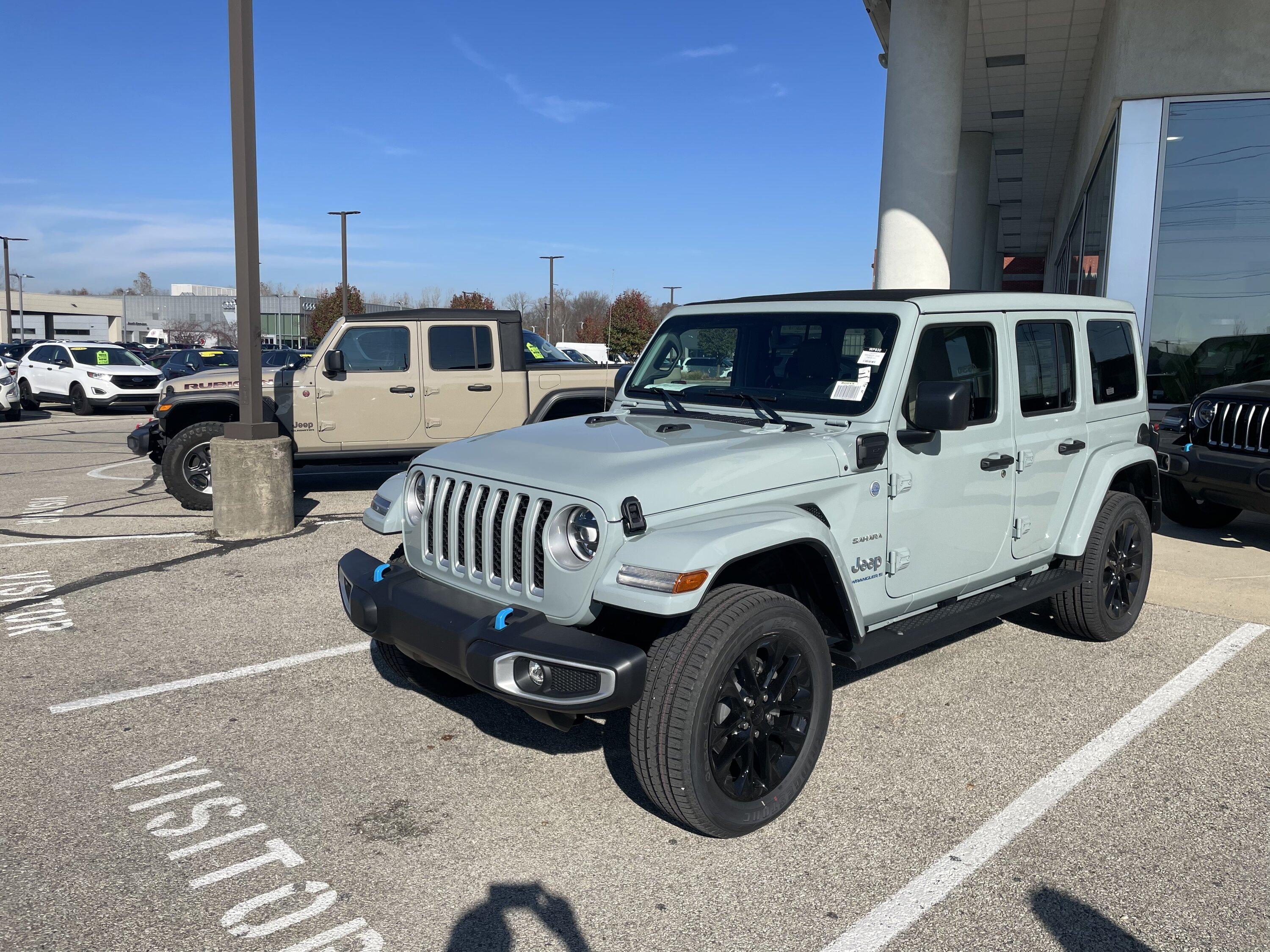 Jeep Gladiator EARL GREY Gladiator JT club 1FFB88EF-BE01-47CC-A55F-9370473F0DE4