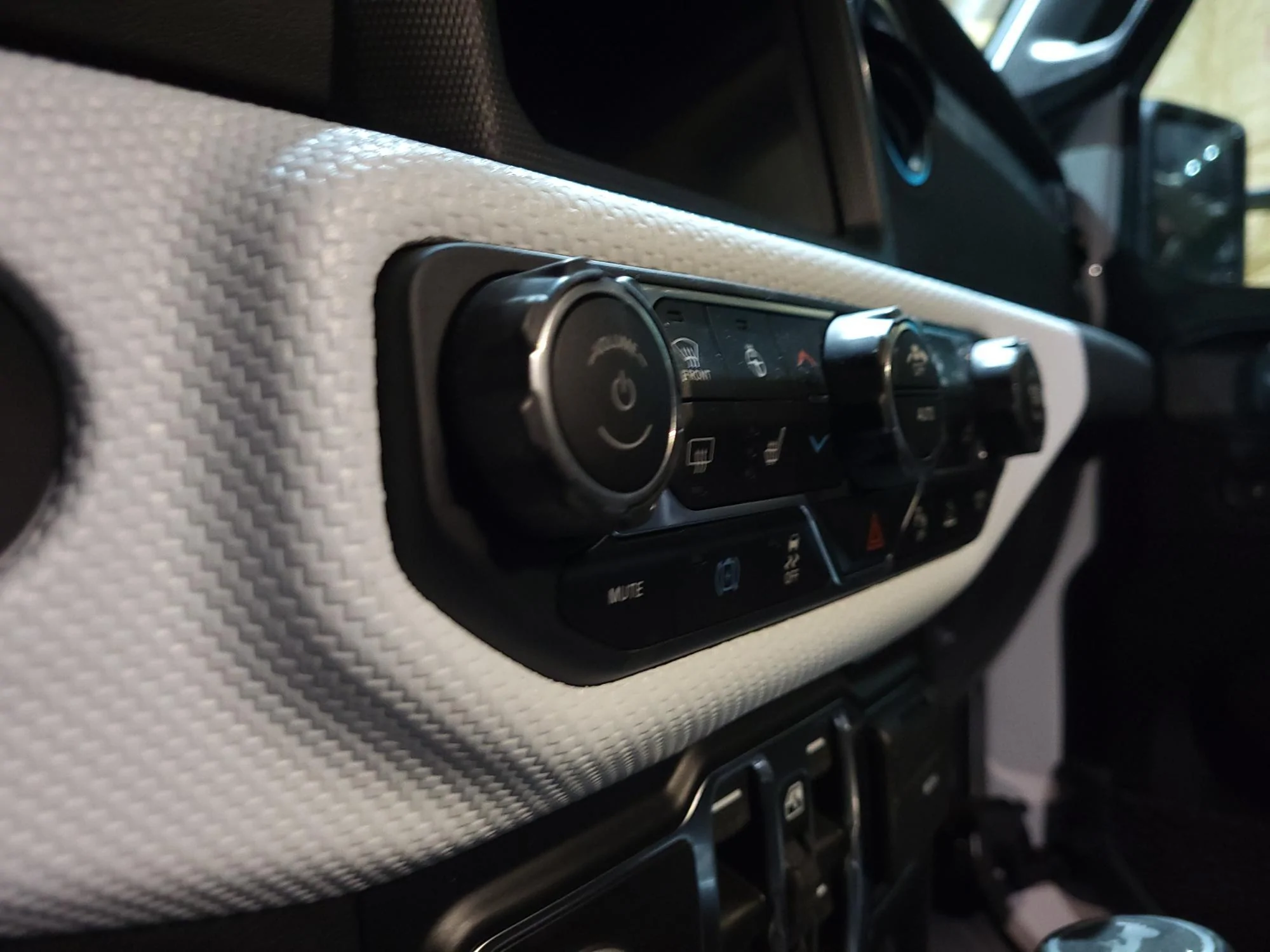 Jeep Gladiator Custom Steering wheel & HVAC trim panels MicrosoftTeams-image (15)