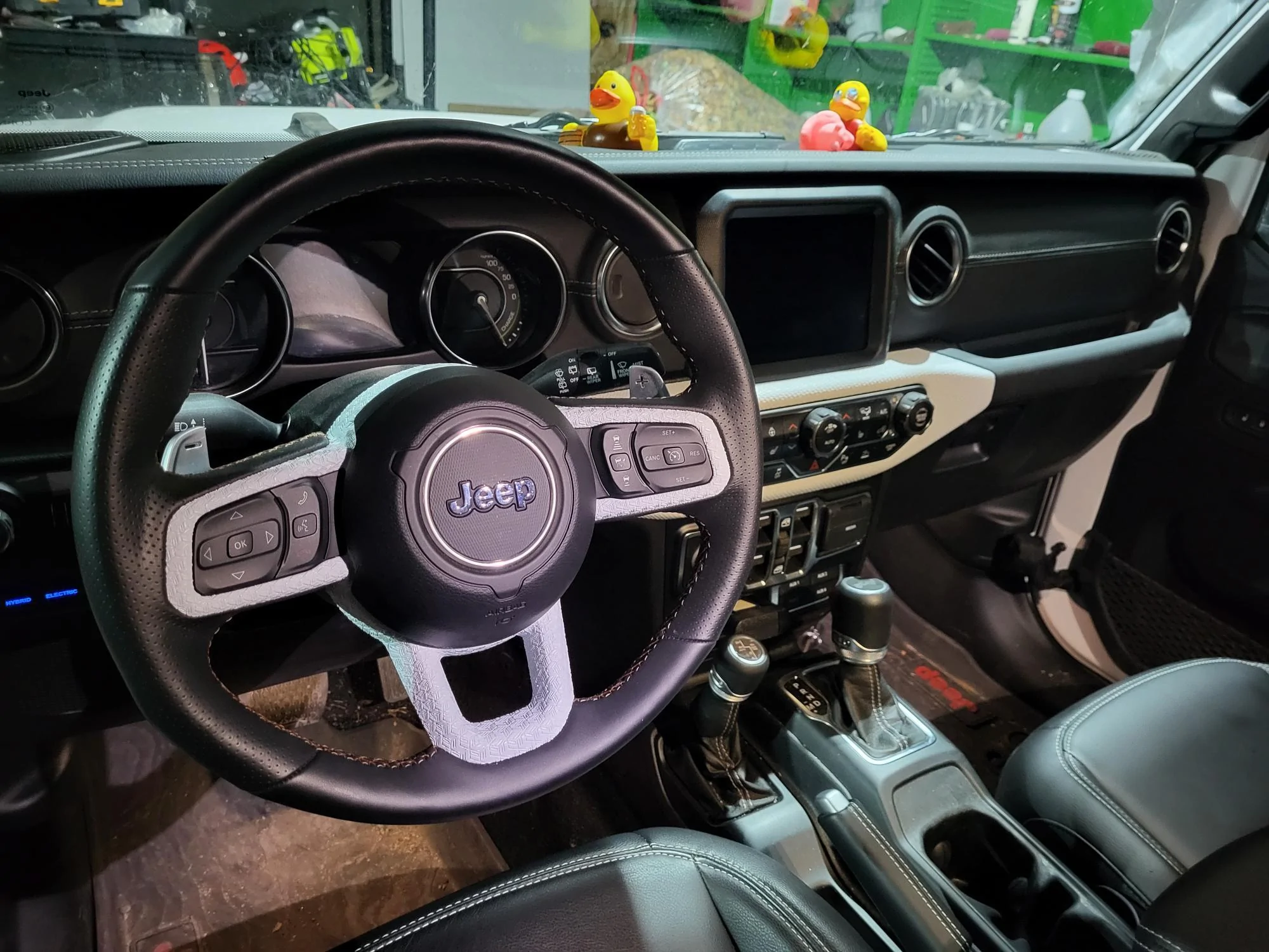 Jeep Gladiator Custom Steering wheel & HVAC trim panels MicrosoftTeams-image (14)