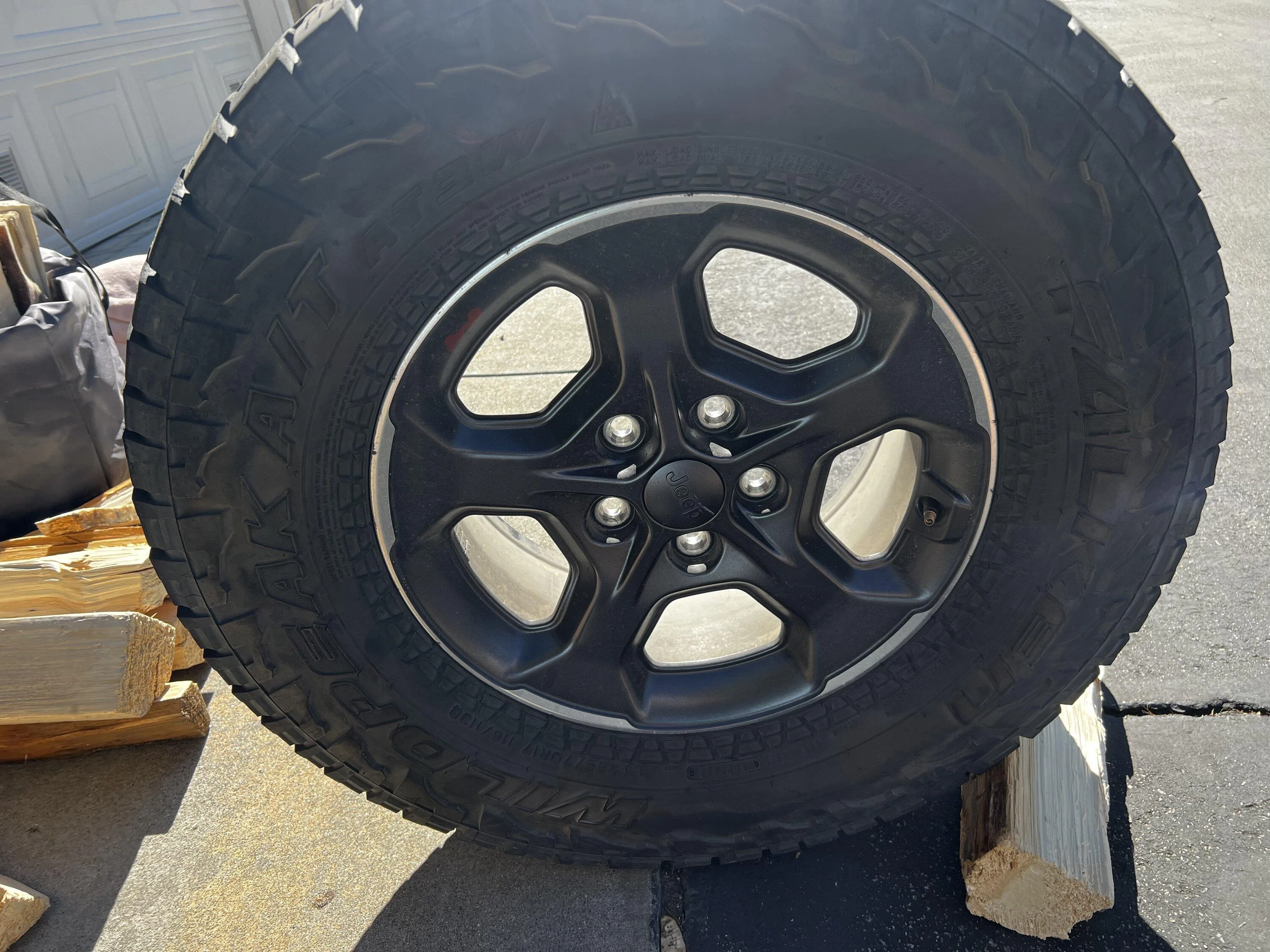 Jeep Gladiator Rubicon wheels $500 in SoCal 03FC7E32-B223-4FDE-98DD-2DCD958B46E3