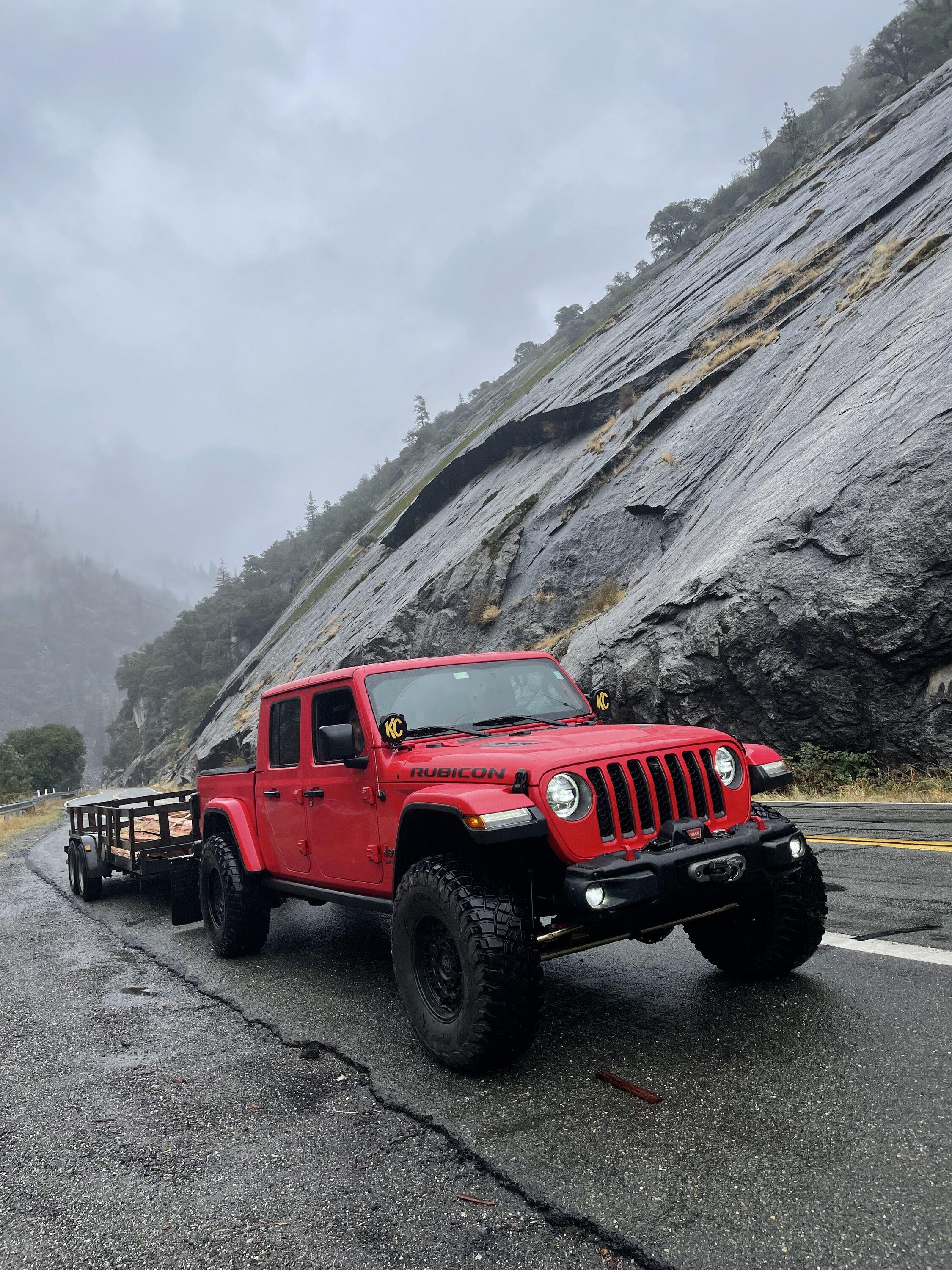 Jeep Gladiator Doing truck stuff in a Jeep!!!!! 1668450466057