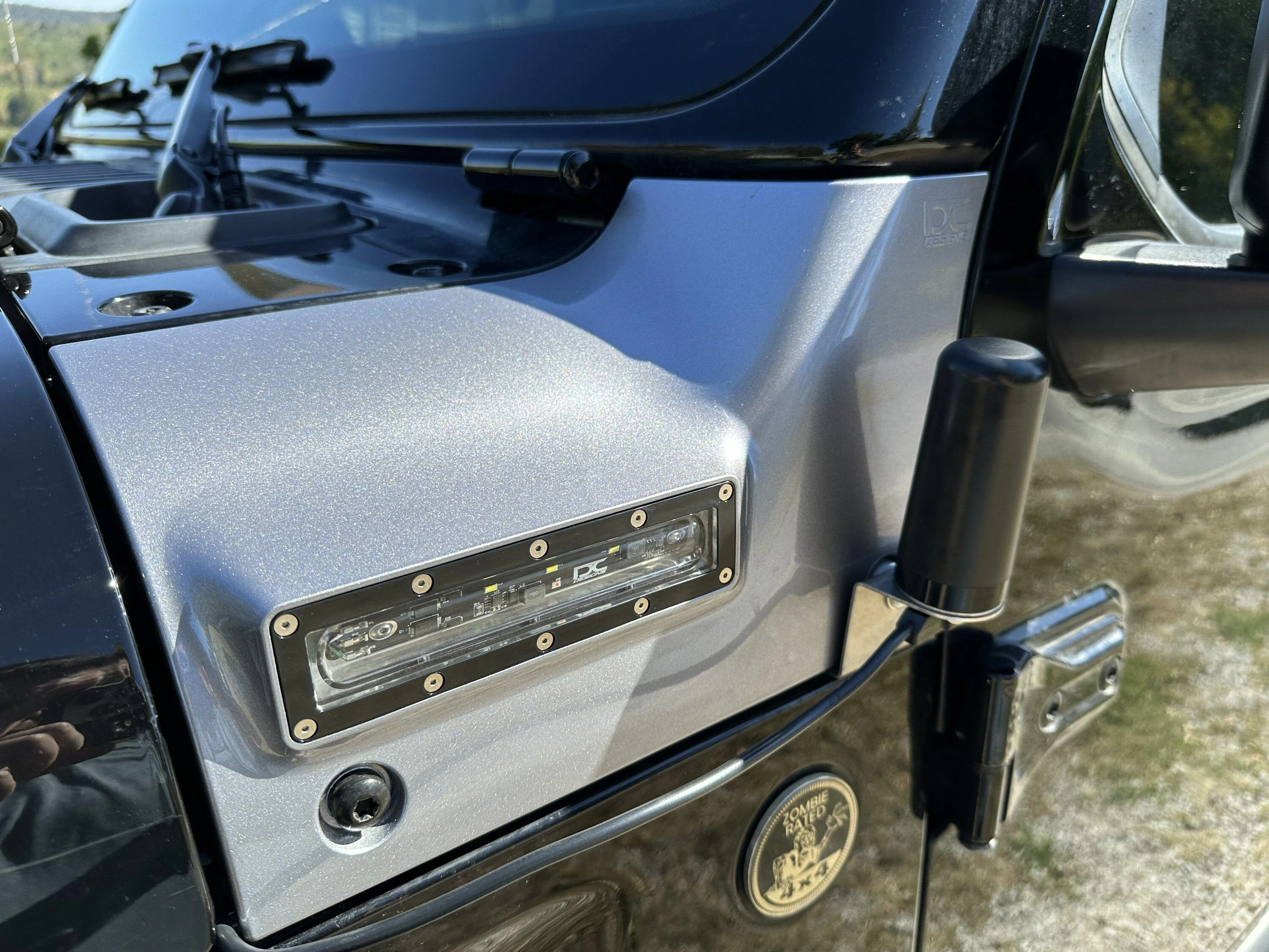 Jeep Gladiator Cowl lights 78330B7B-7423-4AE2-A9C9-E4C3DE943FF6
