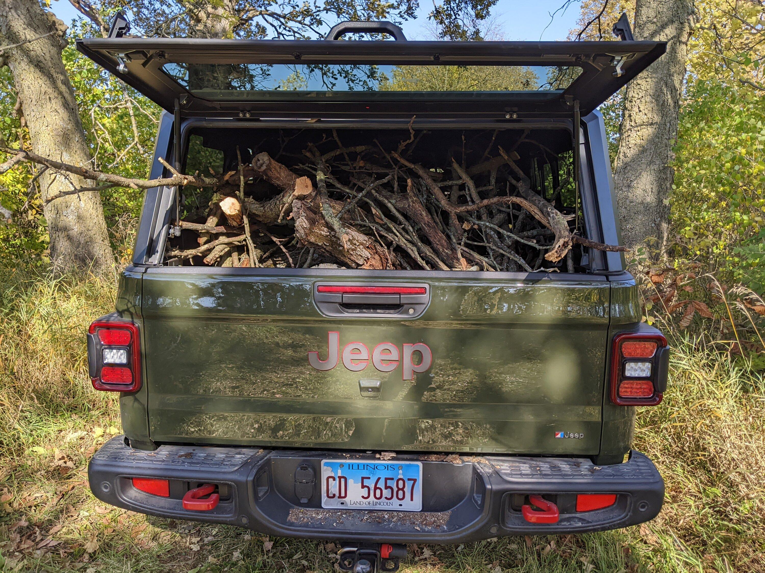 Jeep Gladiator Doing truck stuff in a Jeep!!!!! PXL_20221022_155407156