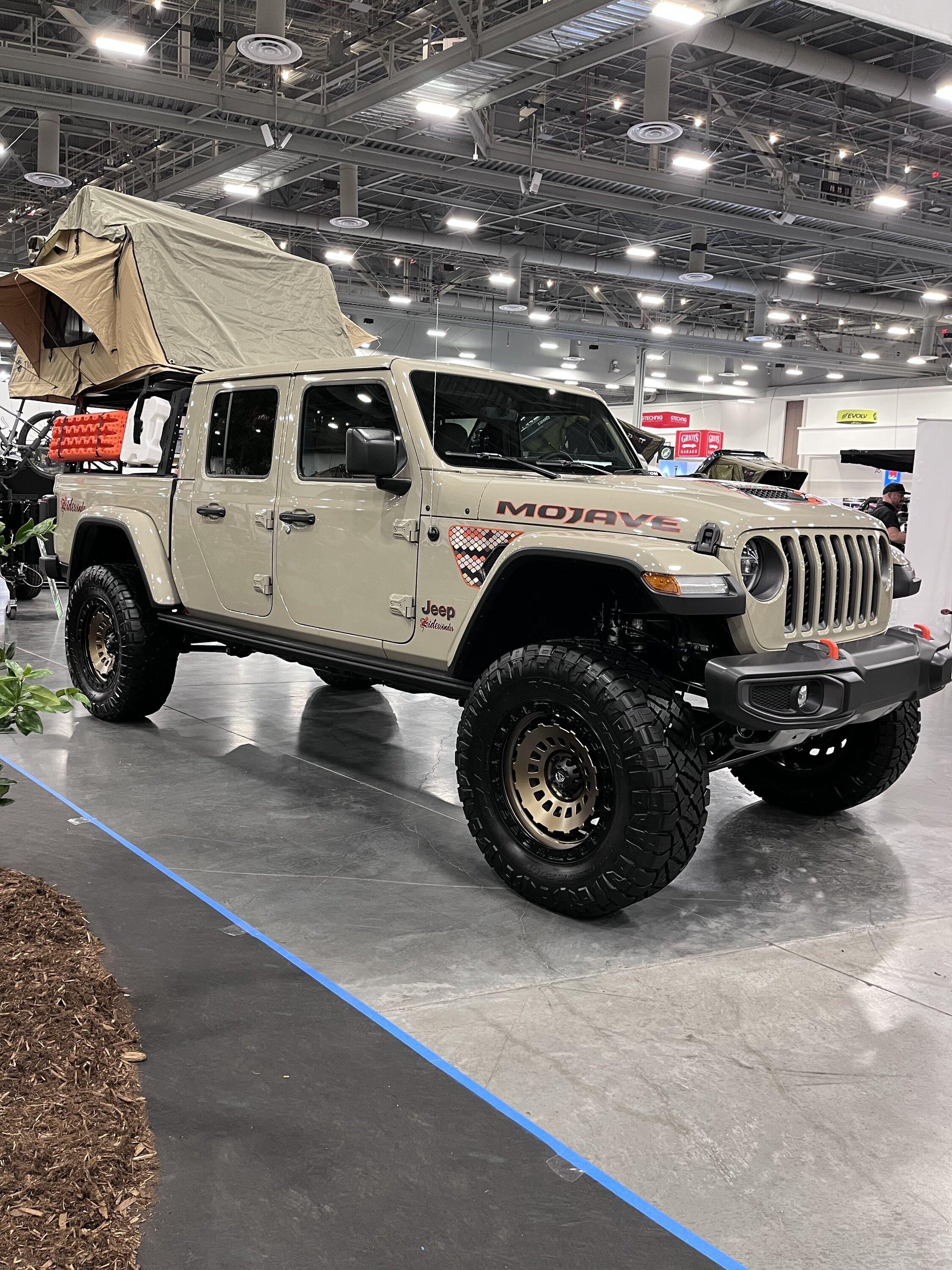 Jeep Gladiator JEEPS WE SAW AT SEMA IMG_1291