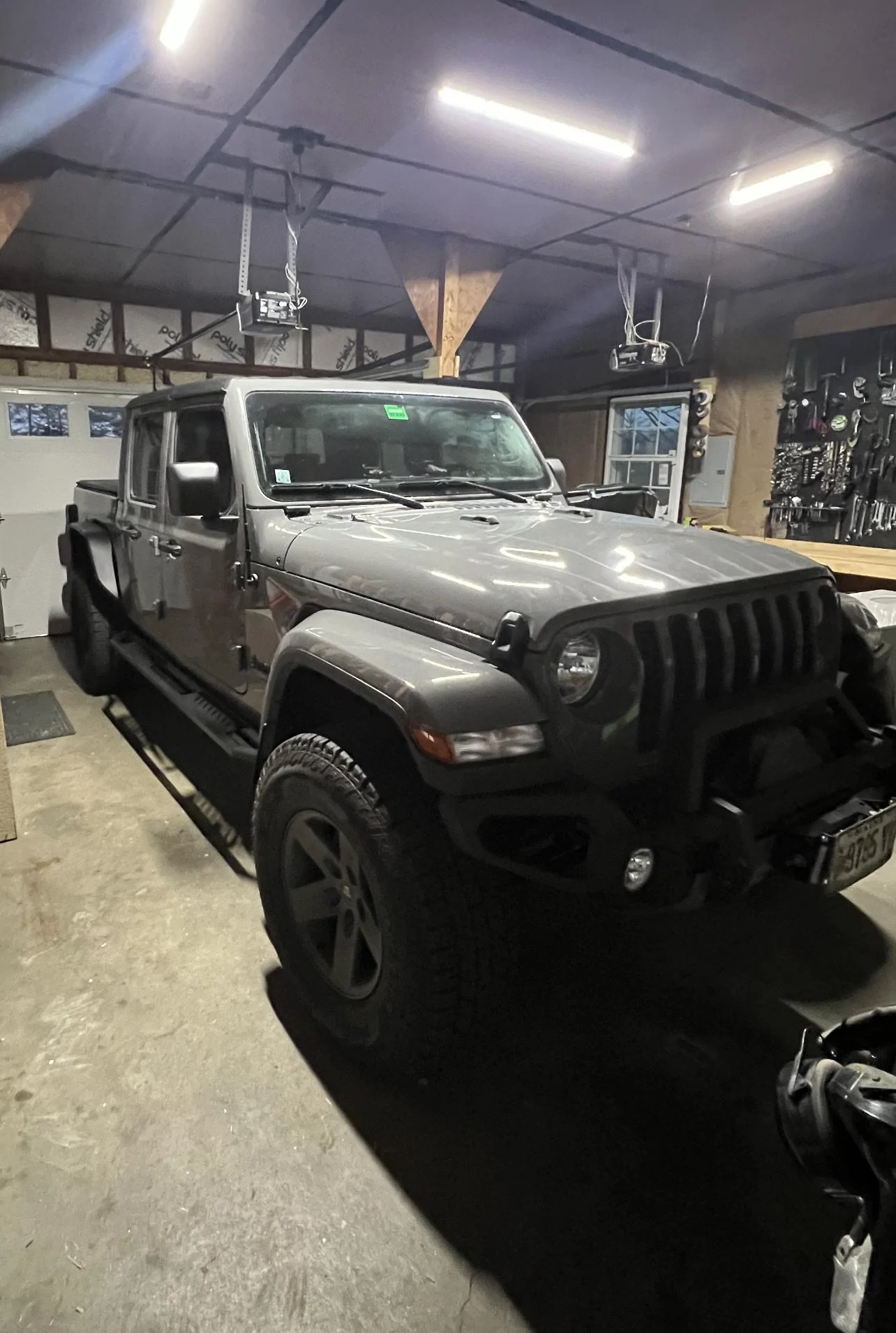 Jeep Gladiator Still leaning! FF649D88-A09F-4660-BB1E-C6B6F99A04E7