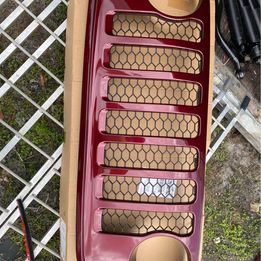 Jeep Gladiator Snazzberry Grill 274336455_5116064475120343_4966454340174500822_n