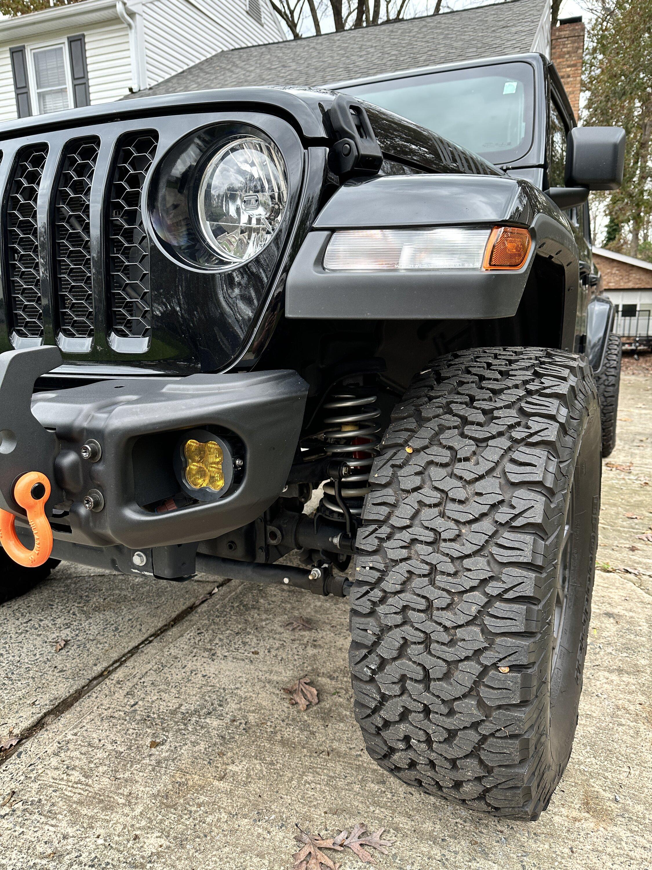 Jeep Gladiator 35s and No Lift Thread 20221112_202657368_iOS
