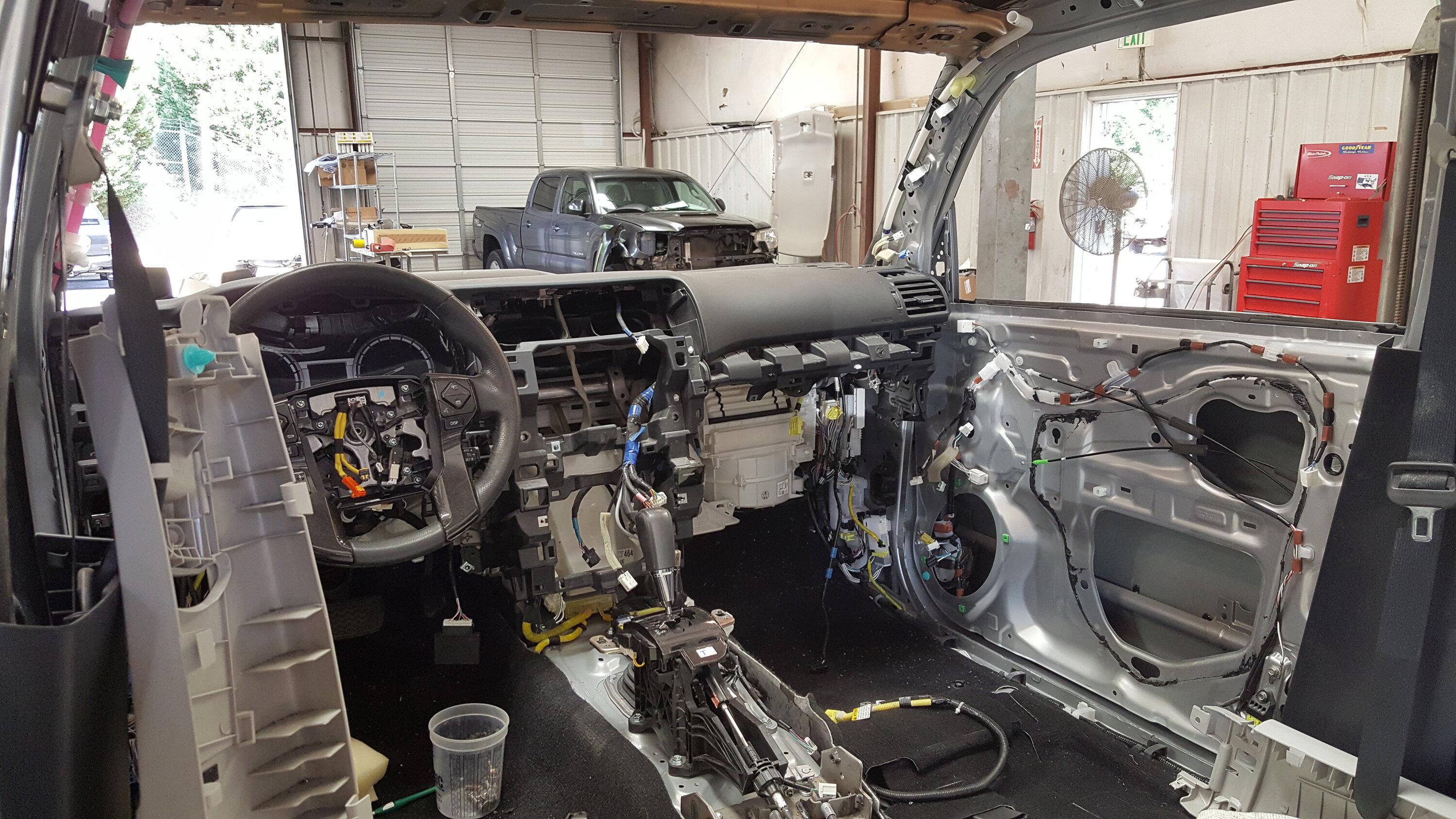 Jeep Gladiator Jeep dealership won't check mechanical damage until finished with body work 20160824_103147