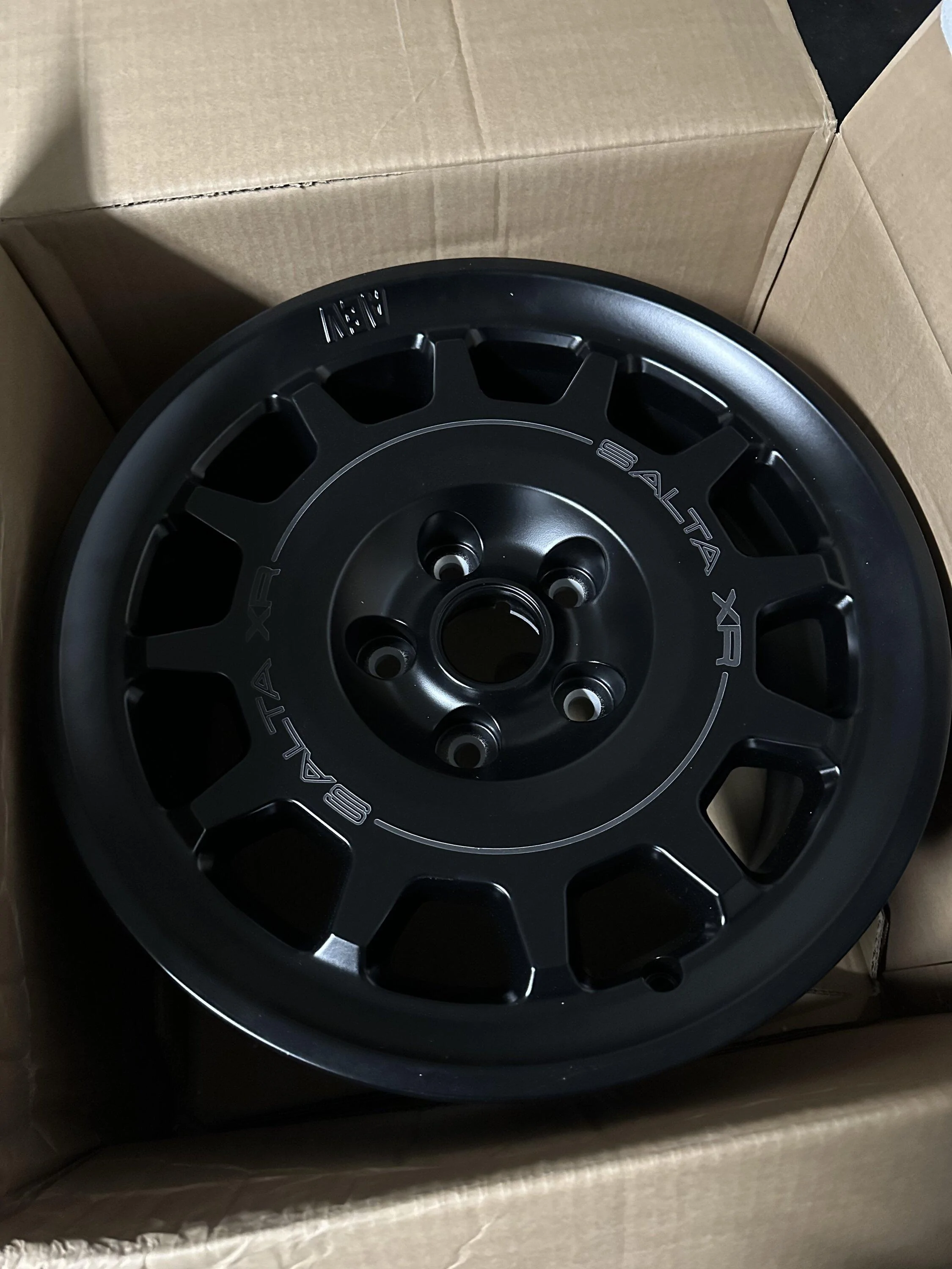 Jeep Gladiator Damn you FedEx… 2 of 4 showed and I’m impatient AAEBD7BE-192F-4075-8C6D-6A8AFC6C6229