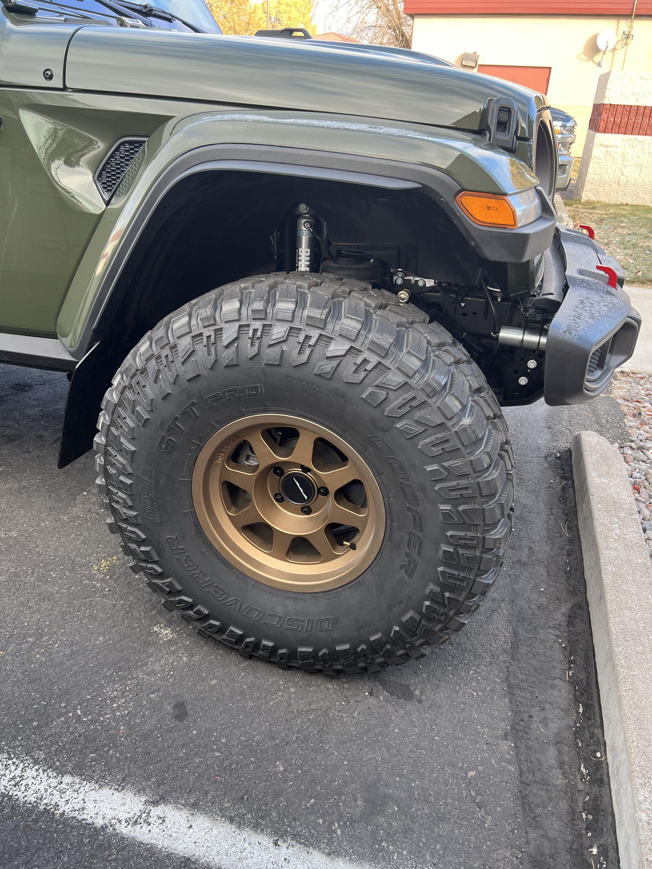 Jeep Gladiator Running 40's 7A978EC5-8A08-459D-9974-489545376612