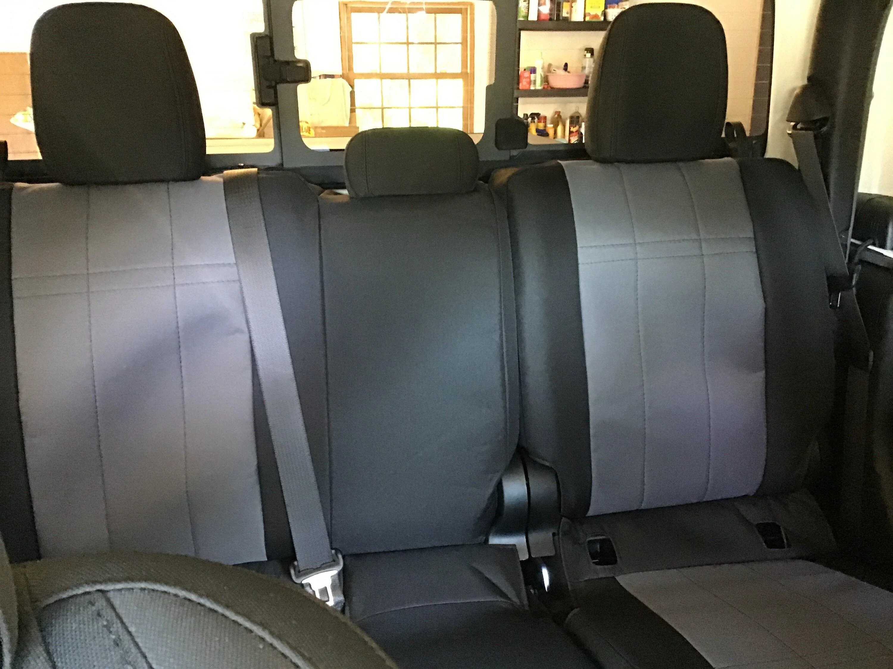 Jeep Gladiator CALTREND Rear Seat Cover 22564E4A-0C16-42CD-8AB1-BAC03BA8FEA0