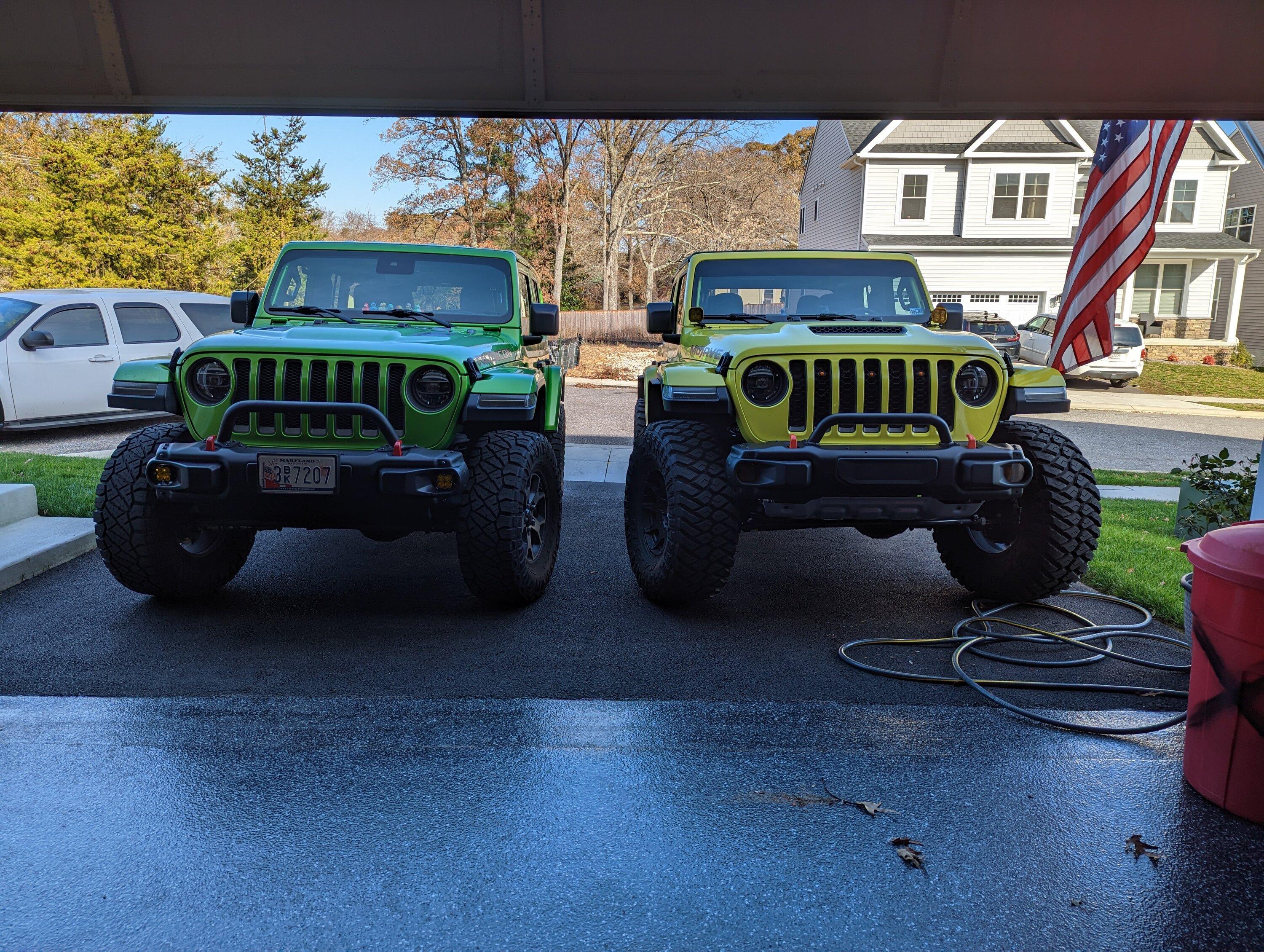 Jeep Gladiator HIGH VELOCITY YELLOW Gladiator JT Club PXL_20221119_151259631