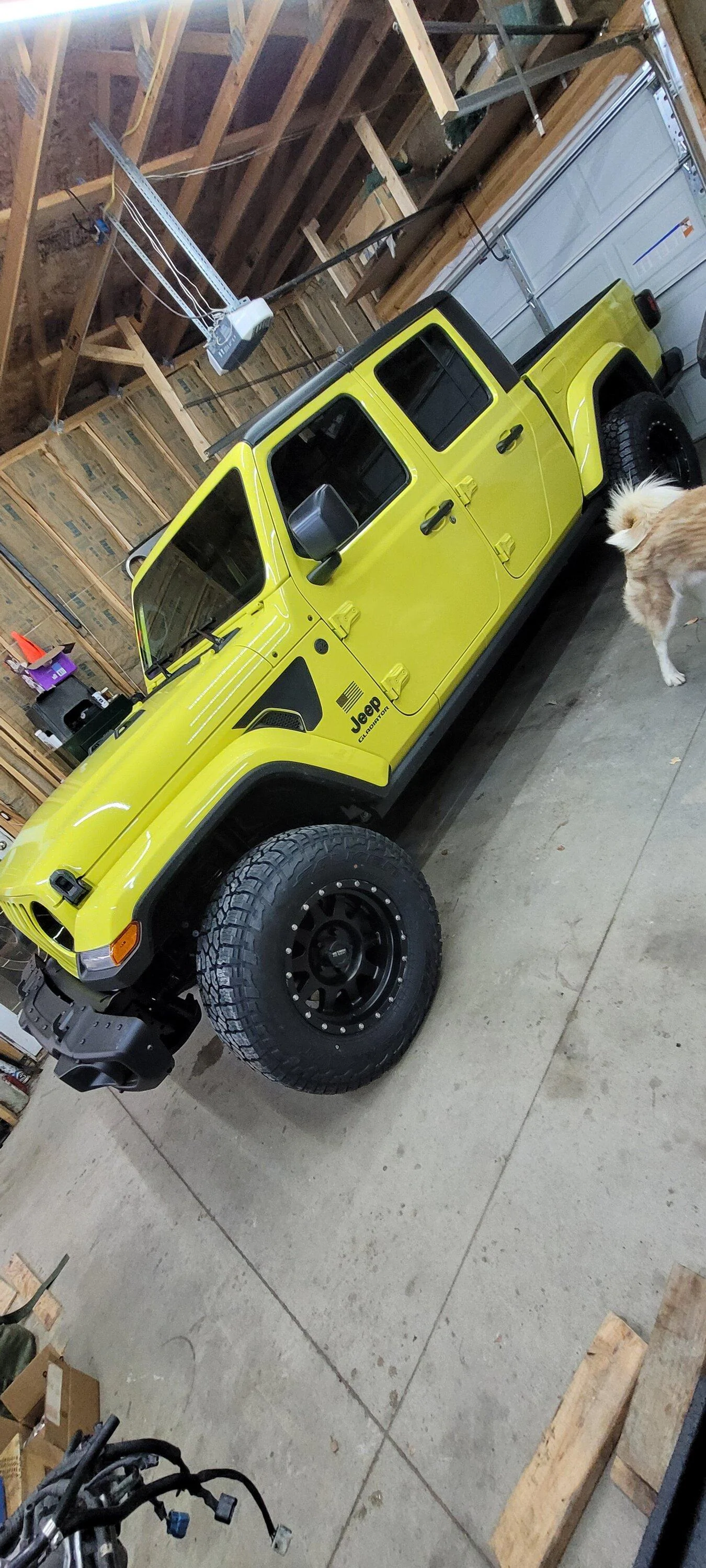 Jeep Gladiator HIGH VELOCITY YELLOW Gladiator JT Club 20221116_205846