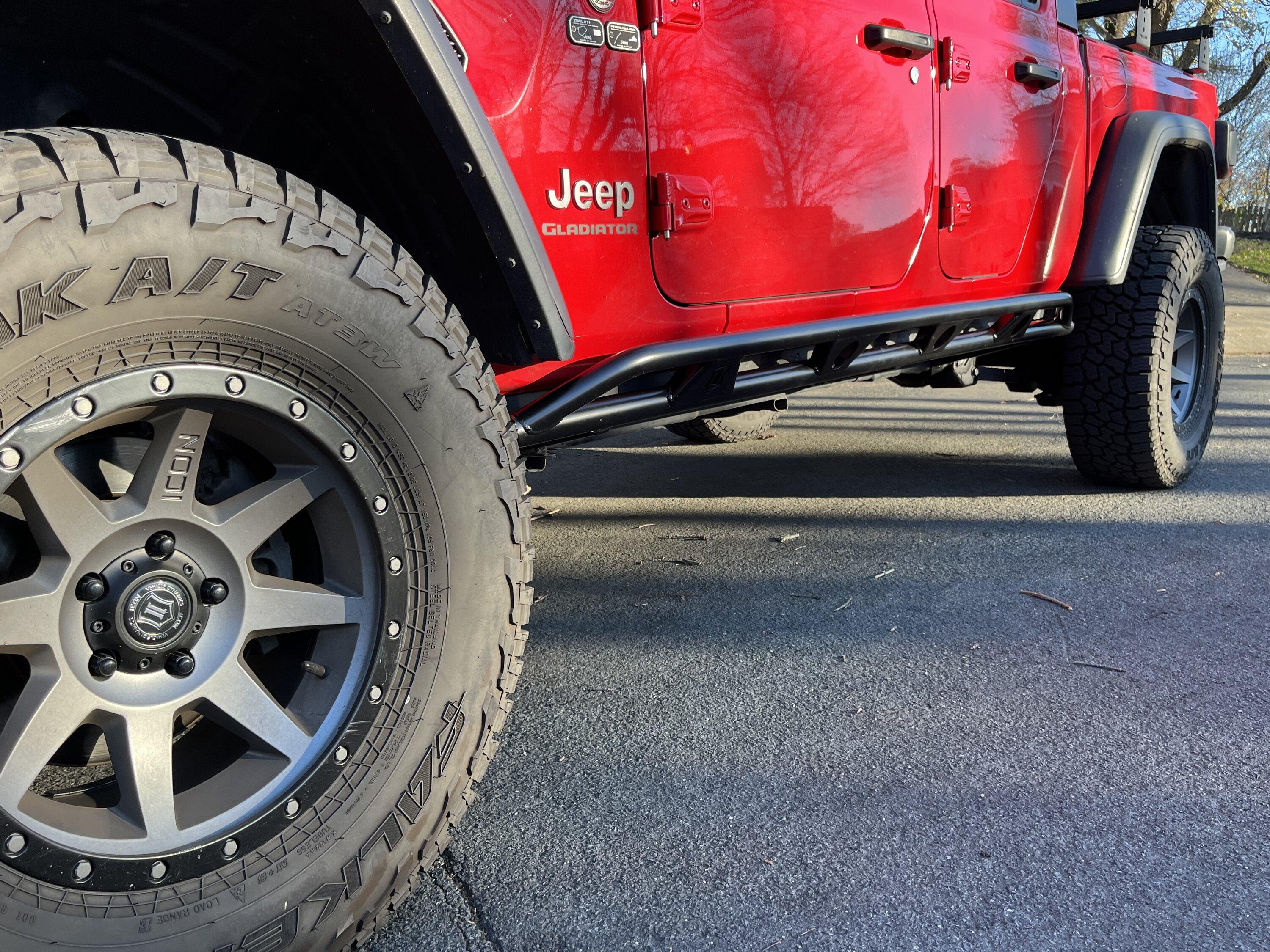 Jeep Gladiator Icon Rock Sliders B802EF9A-CA22-4DCC-BEF8-11FE49493768