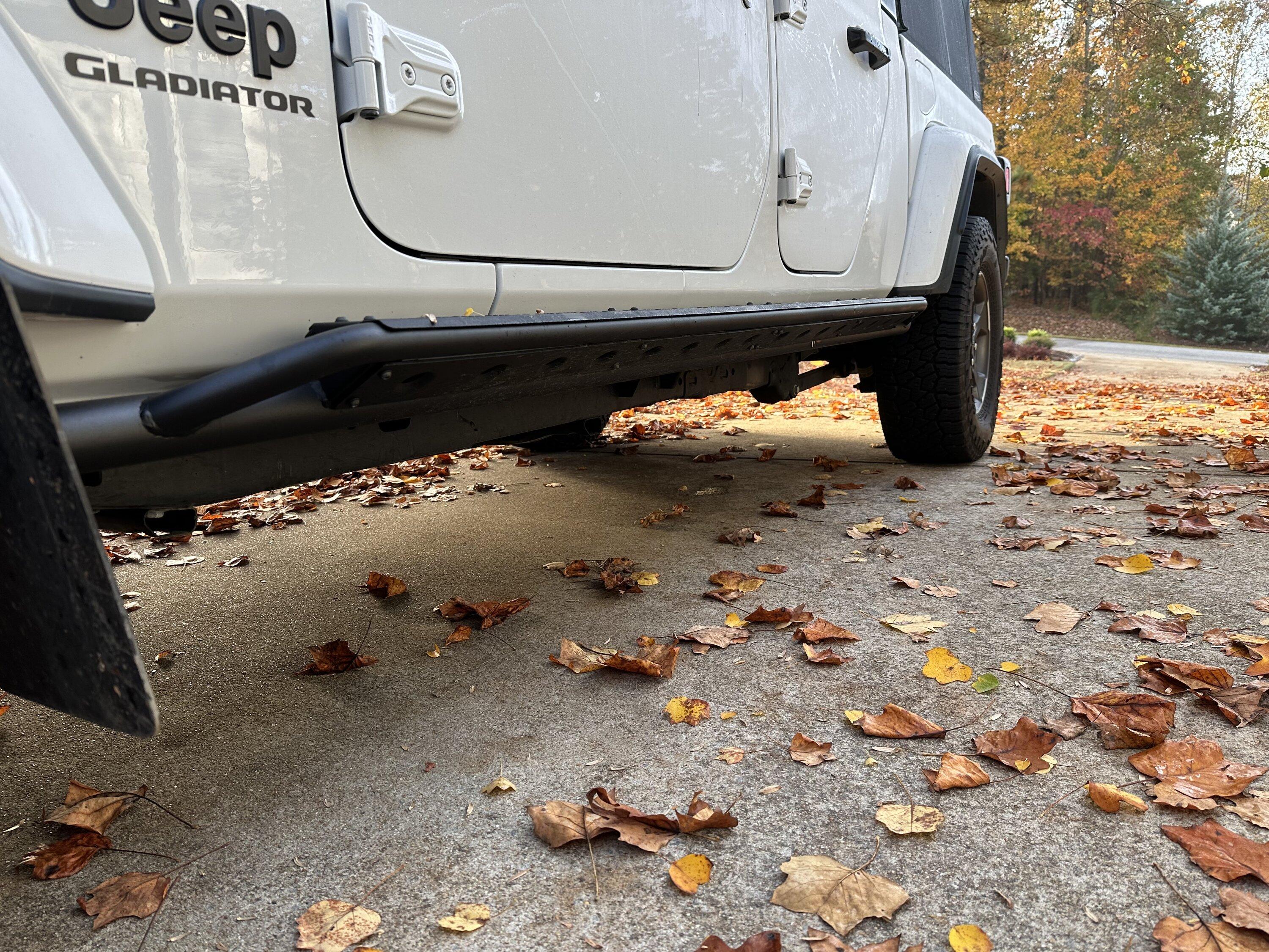 Jeep Gladiator QT Brute Strength Steps/Rails - $500 IMG-6020