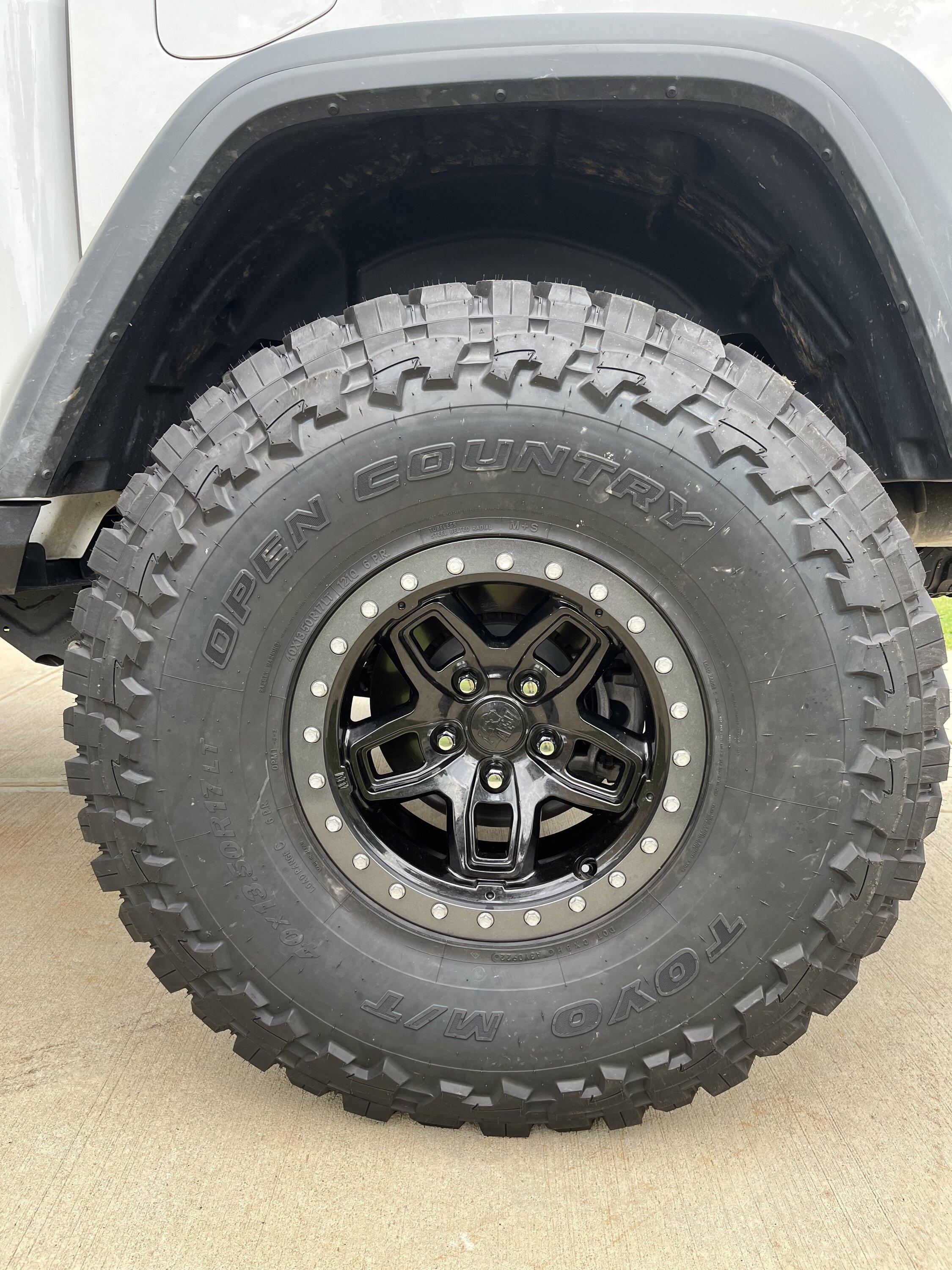Jeep Gladiator SHOW ME YOUR WHEELS! 3BD25269-8B97-4668-83A8-B060DBB77E2C