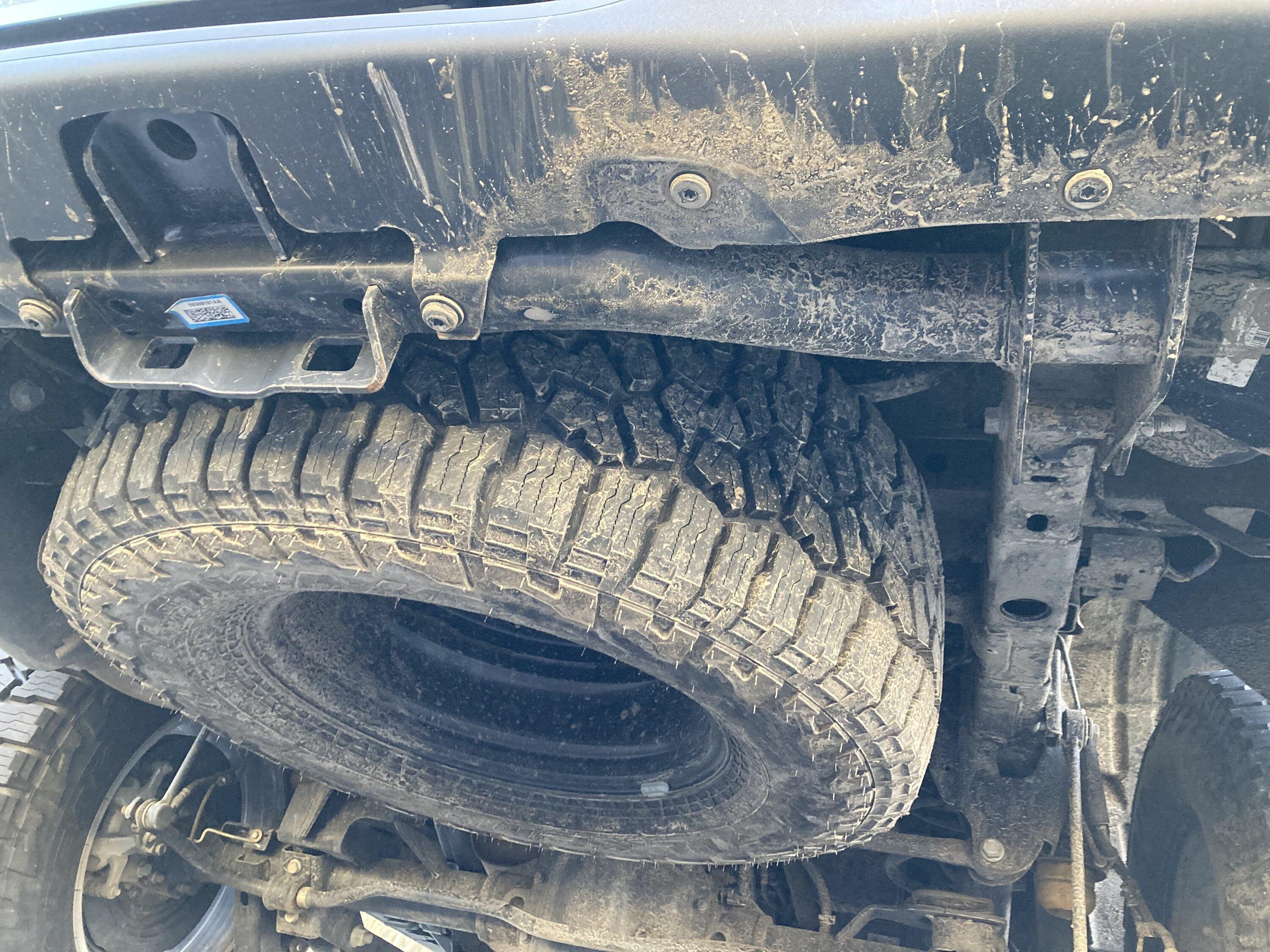 Jeep Gladiator Adding hitch to Rubicon IMG-7310