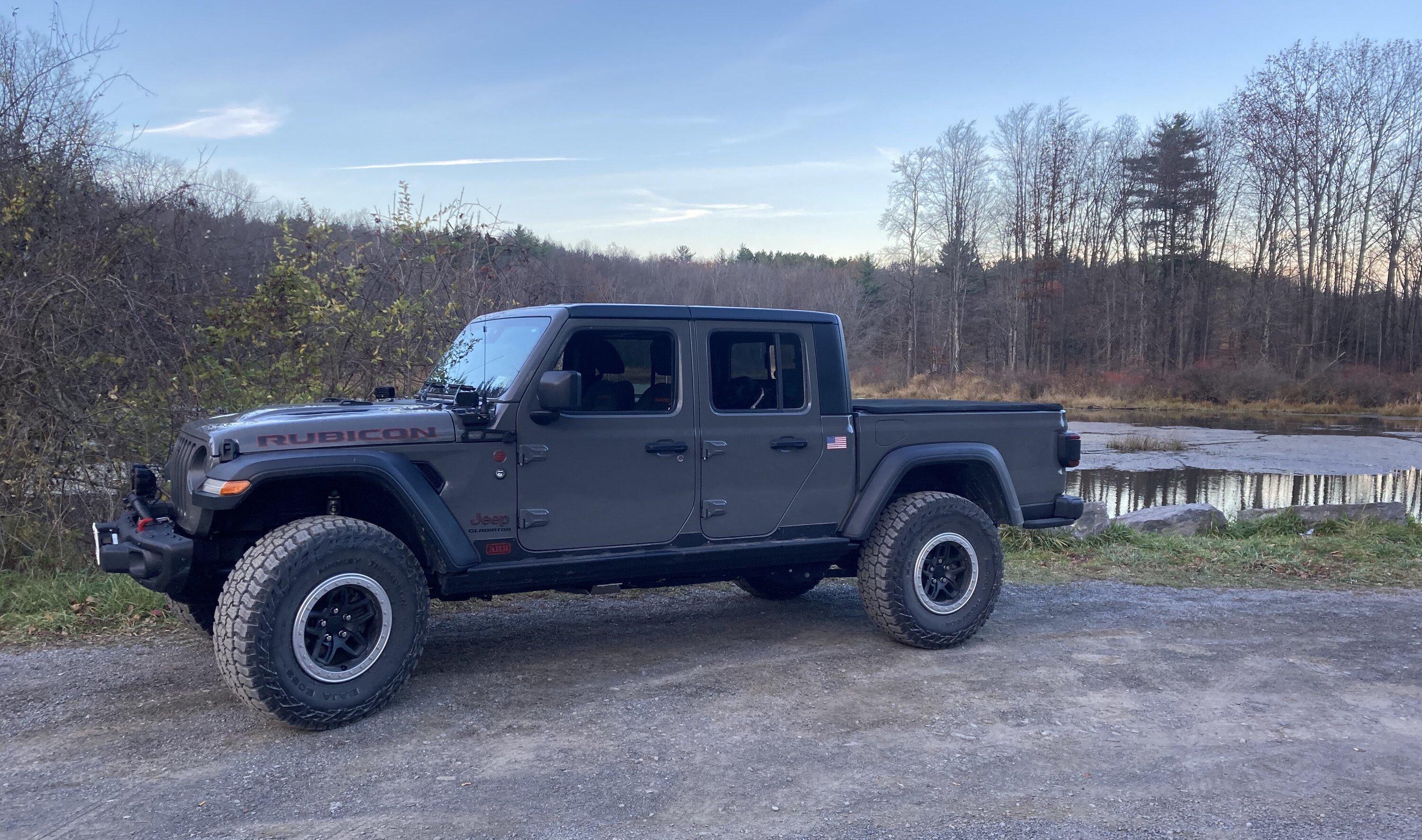 Jeep Gladiator Gladiators on Mopar 2" Lift Kit IMG_2832