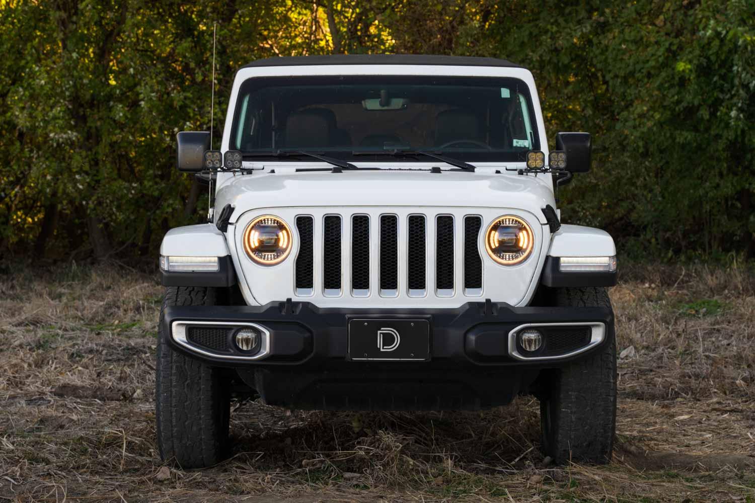 Jeep Gladiator This is BIG. Introducing ELITE SERIES Headlights. 2018_Jeep_JL_Elite_Max_HL_Creative_Straight_DRL_Amber_1
