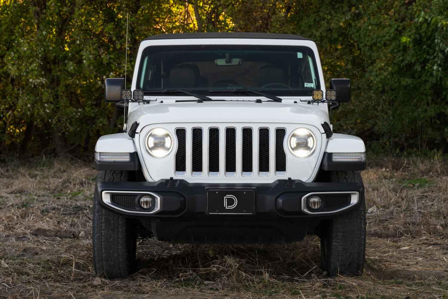 Jeep Gladiator This is BIG. Introducing ELITE SERIES Headlights. 2018_Jeep_JL_Elite_Max_HL_Creative_Straight_Offroad
