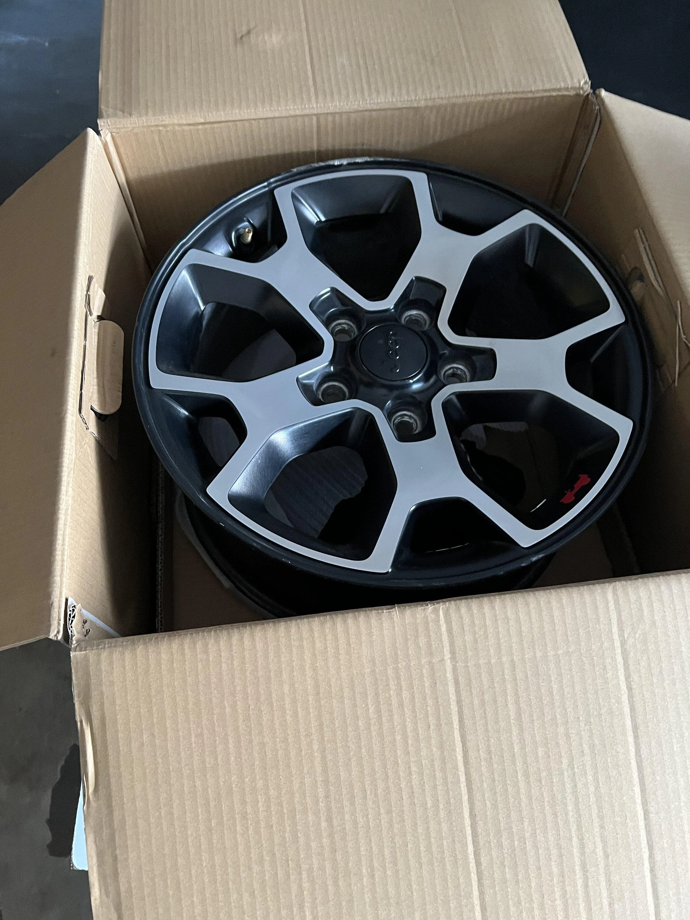 Jeep Gladiator Wrangler rubicon wheels $350 9E7F8934-E7DE-47F8-BB93-A62E73673441