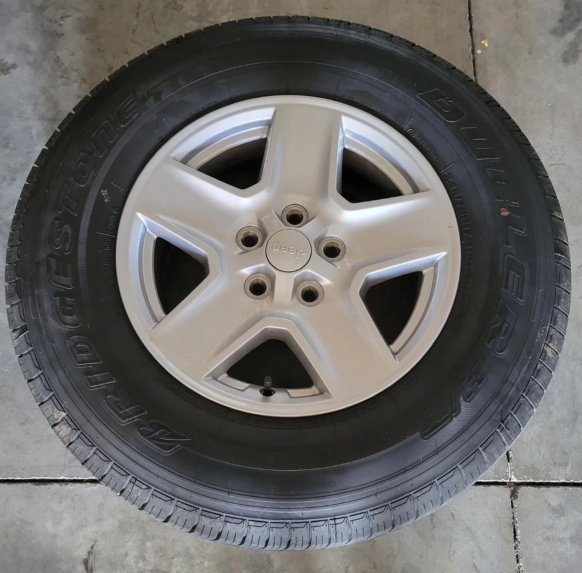 Jeep Gladiator OEM Sport S Wheels, Tires, TPMS C5E45B8C-26D9-4024-B003-9DE818374D7C
