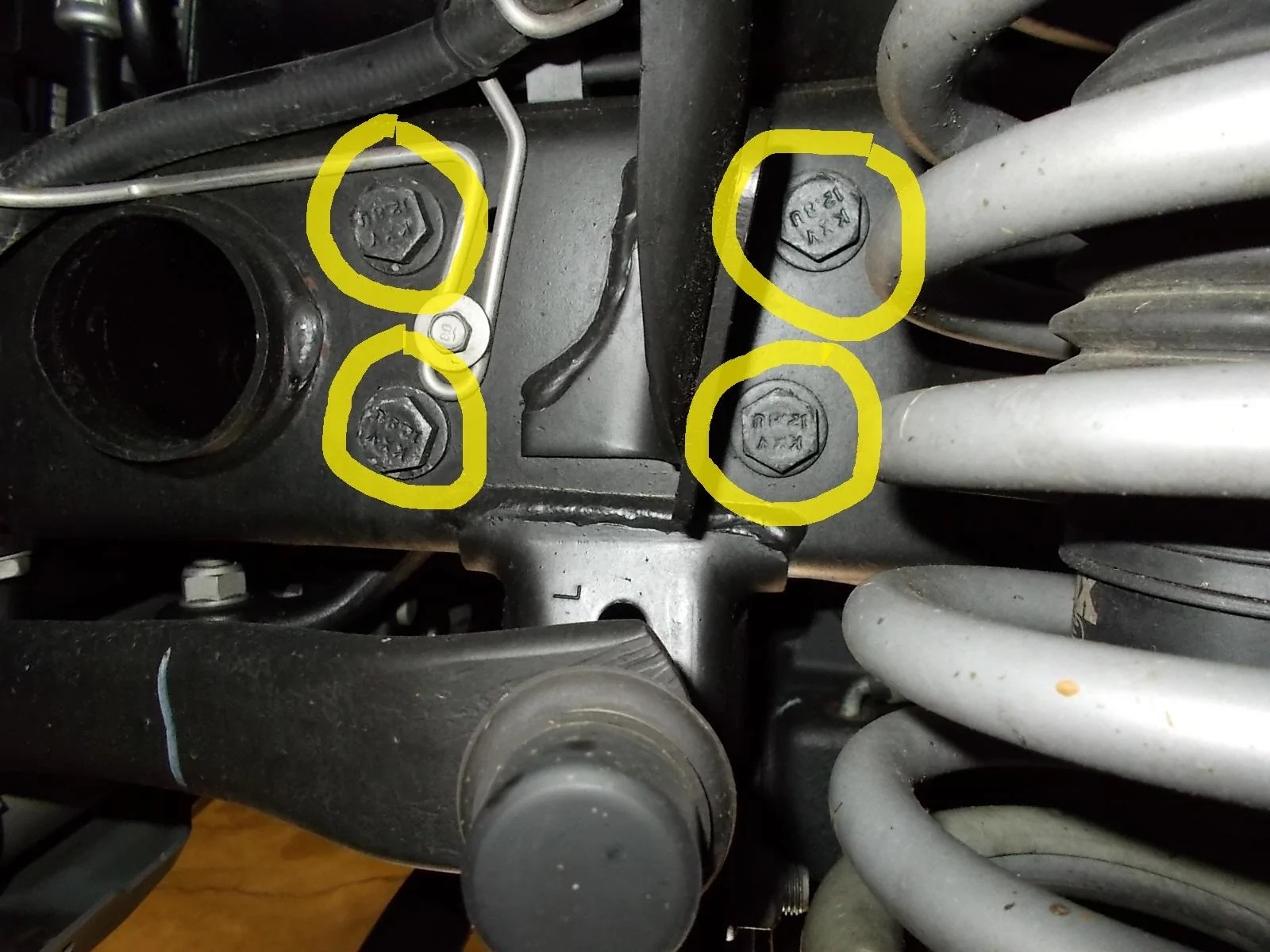 Jeep Gladiator Steering Gear Frame Bolt Torque DSCN4583