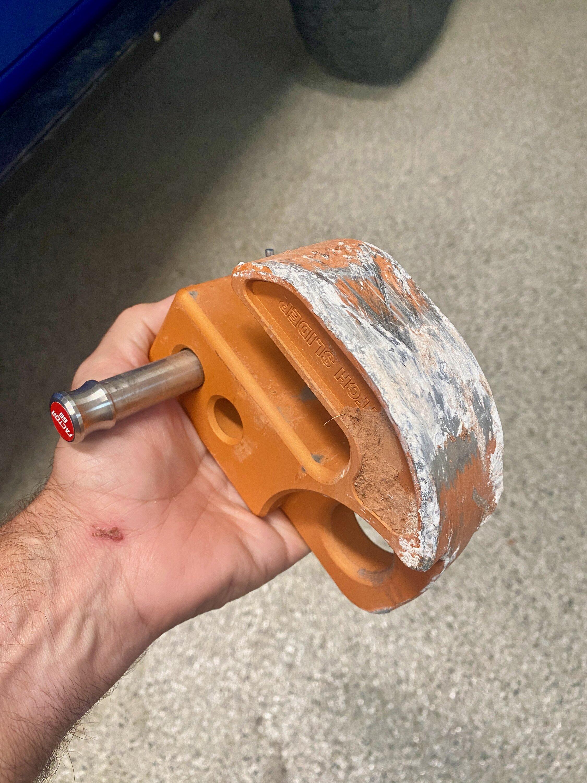 Jeep Gladiator What kind of plug do you keep in your rear end? hitch1