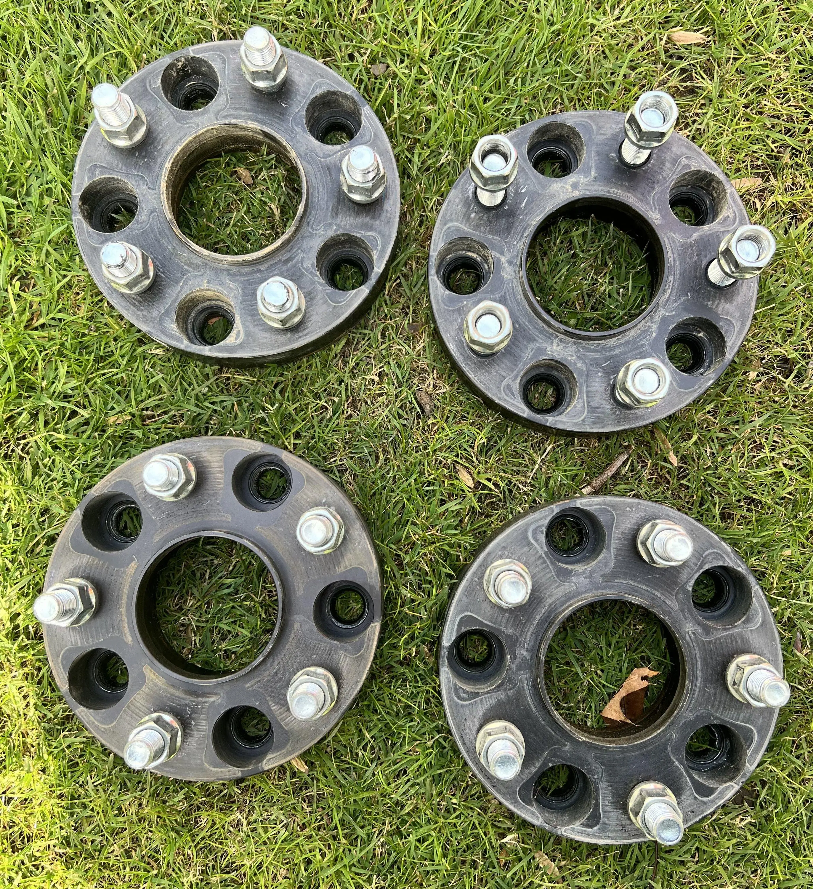 Jeep Gladiator Bora 1.25 wheel spacer 0AF96EFB-E5F7-49A4-BD39-BB02D3D835B7