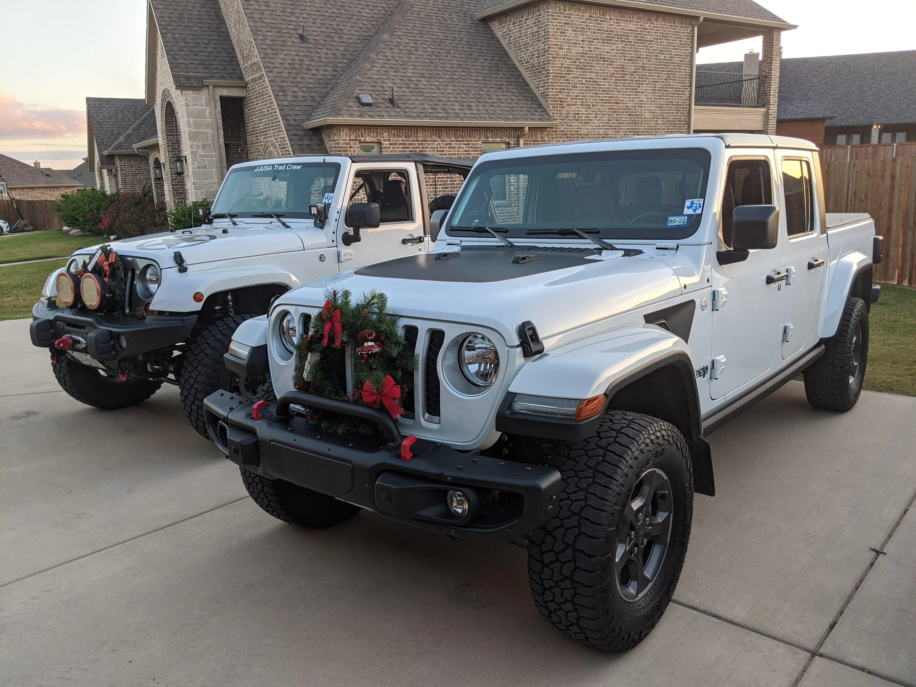 Jeep Gladiator Grill Wreaths 2022 MVIMG_20201121_171649
